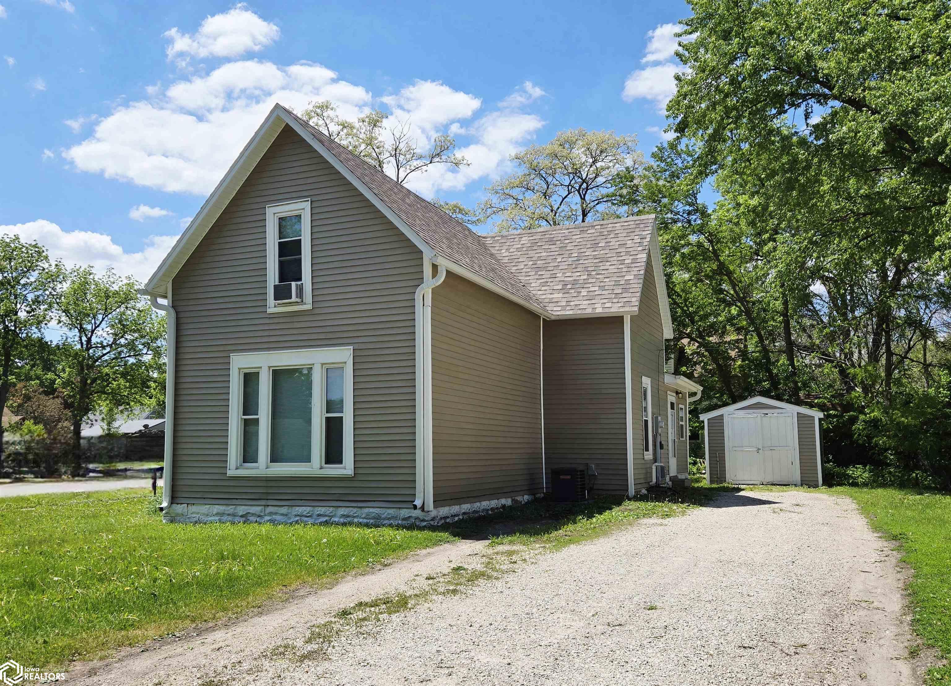 1103 Water Street, Webster City, Iowa image 19