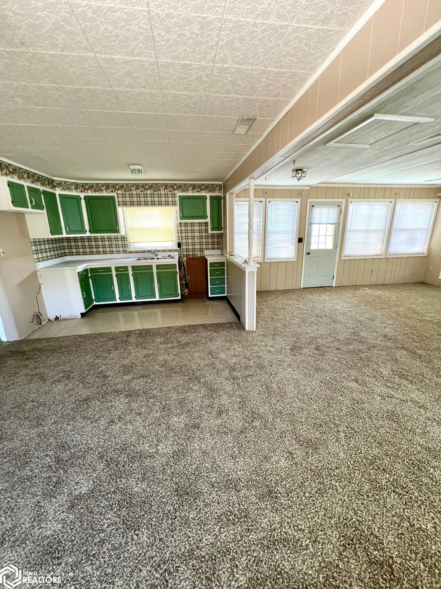 1881 Cornelia Drive, Clarion, Iowa image 12