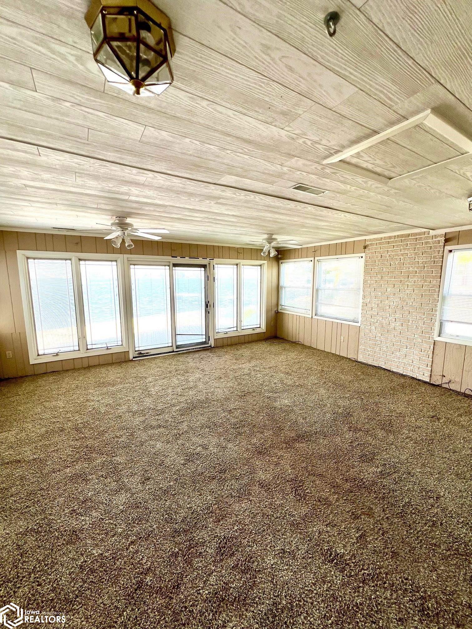 1881 Cornelia Drive, Clarion, Iowa image 13