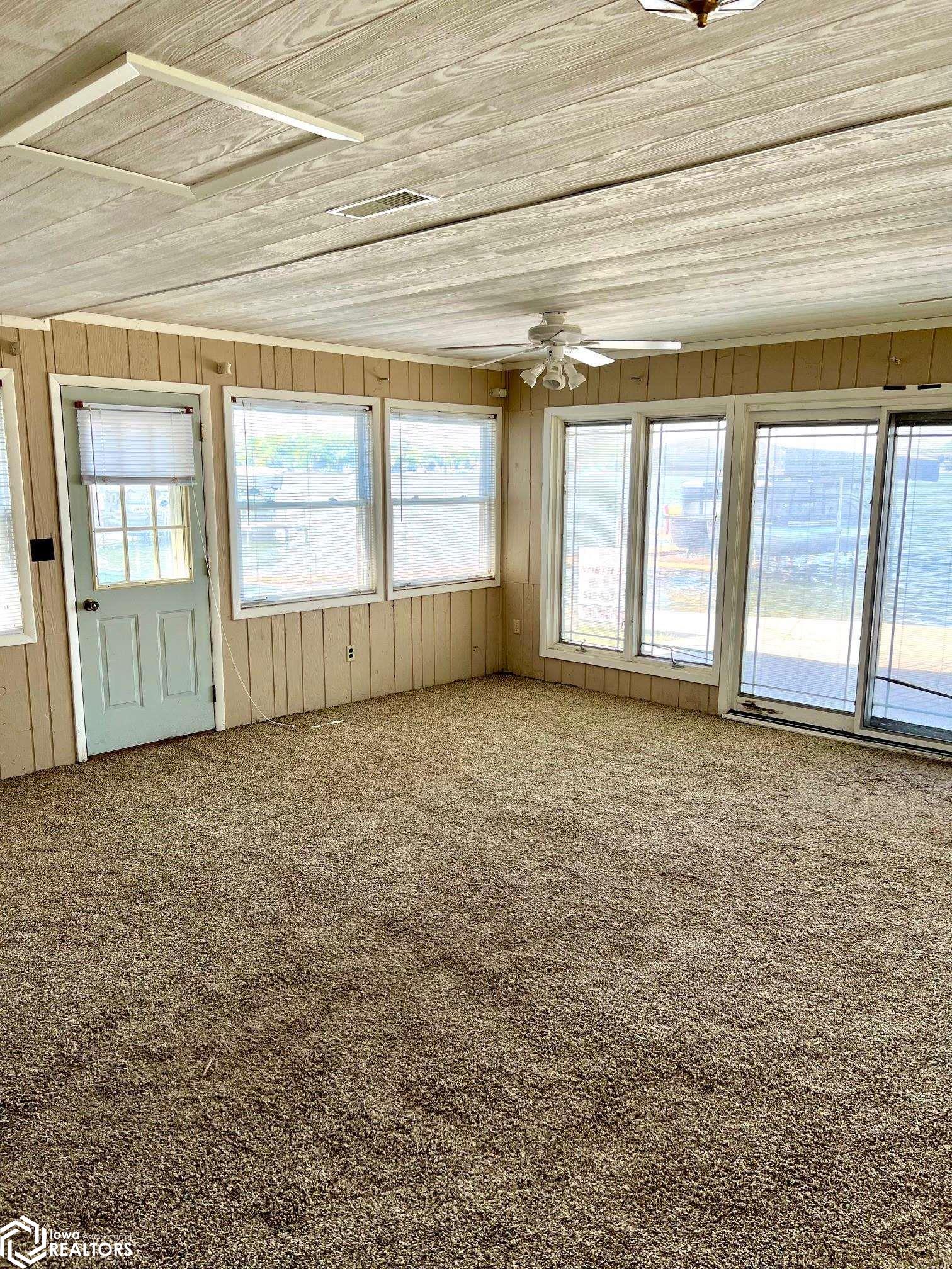 1881 Cornelia Drive, Clarion, Iowa image 14