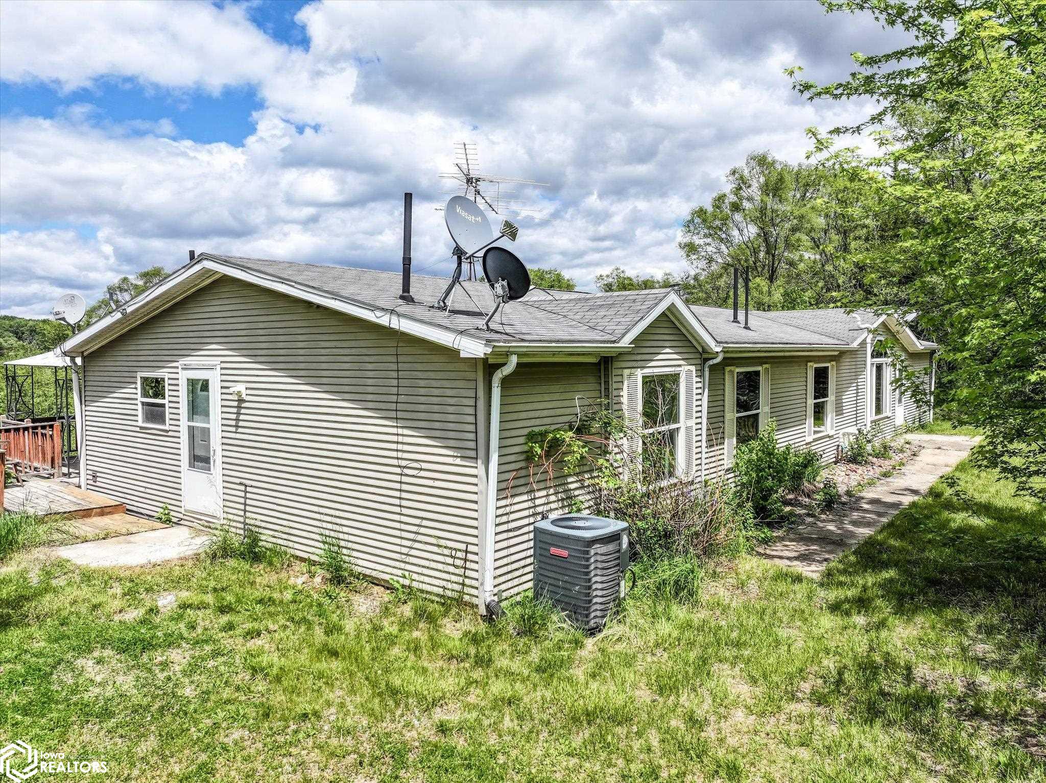 1737 Ithaca Avenue, Mondamin, Iowa image 2