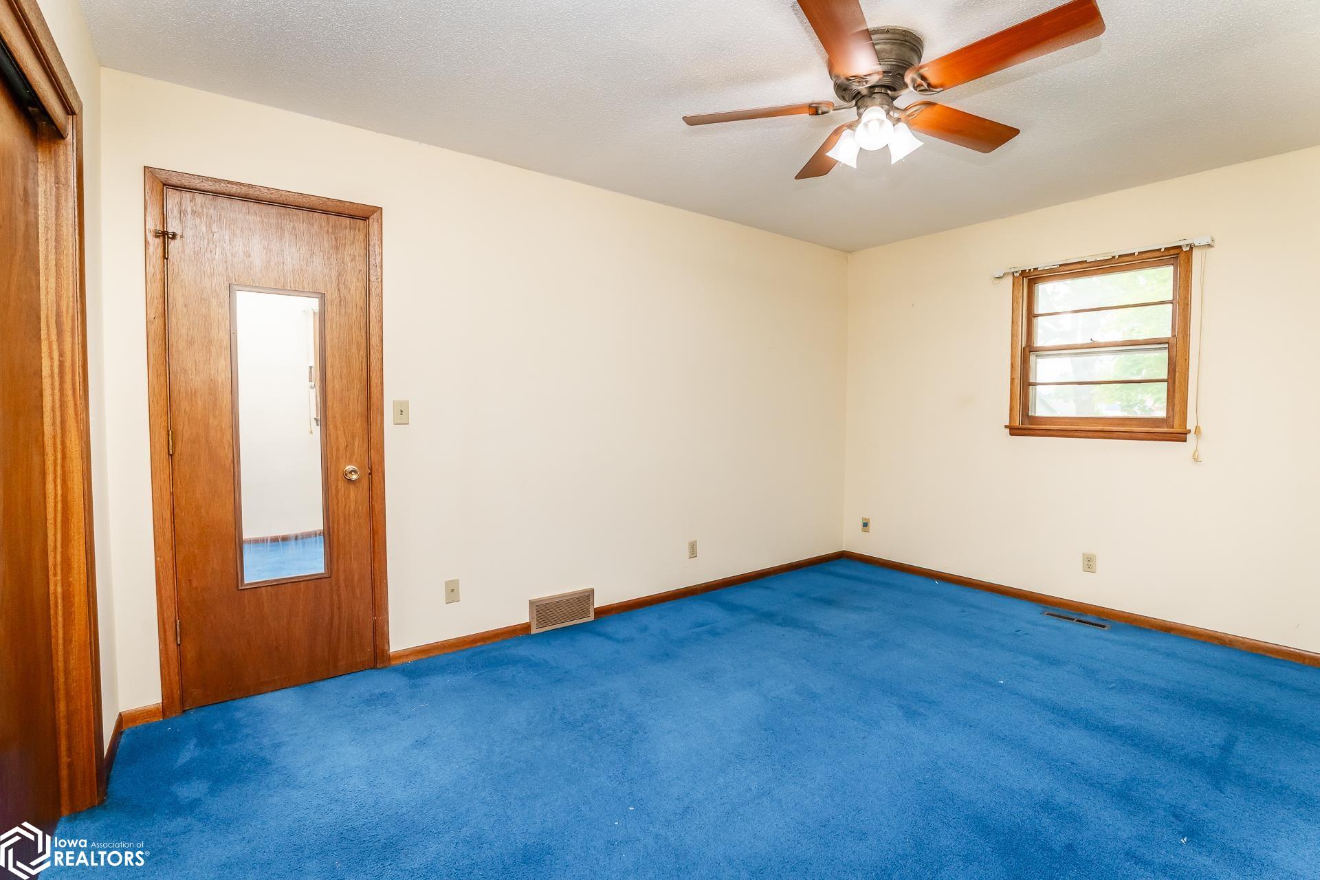 201 E Grundy Avenue, Conrad, Iowa image 14