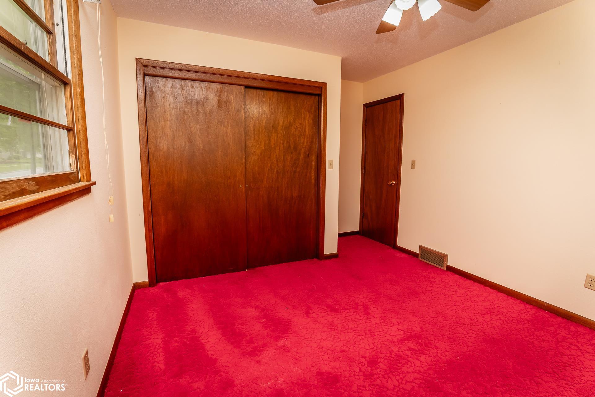 201 E Grundy Avenue, Conrad, Iowa image 17