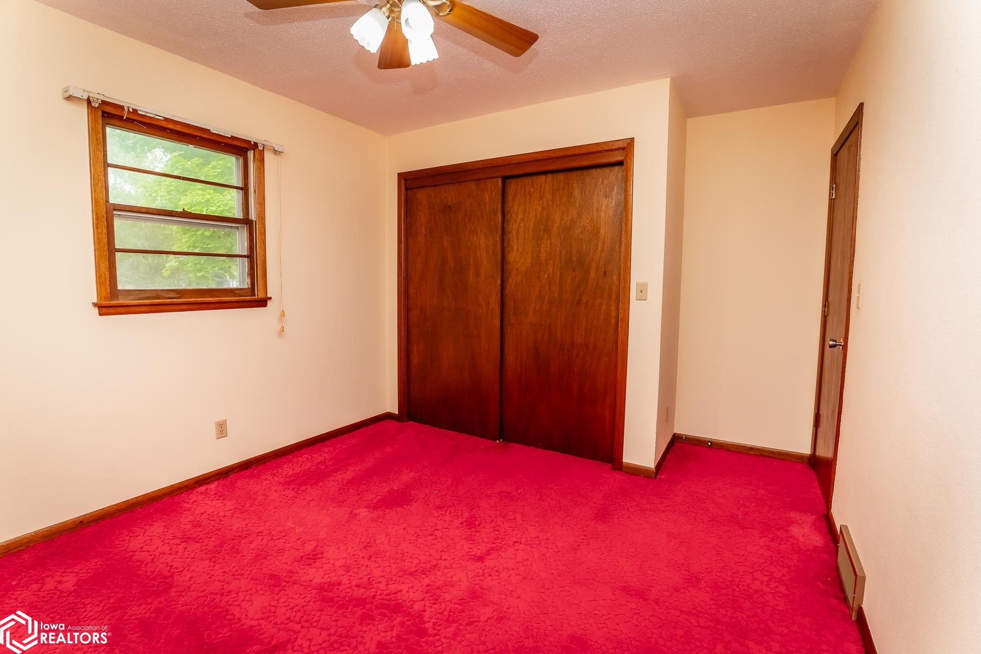 201 E Grundy Avenue, Conrad, Iowa image 18