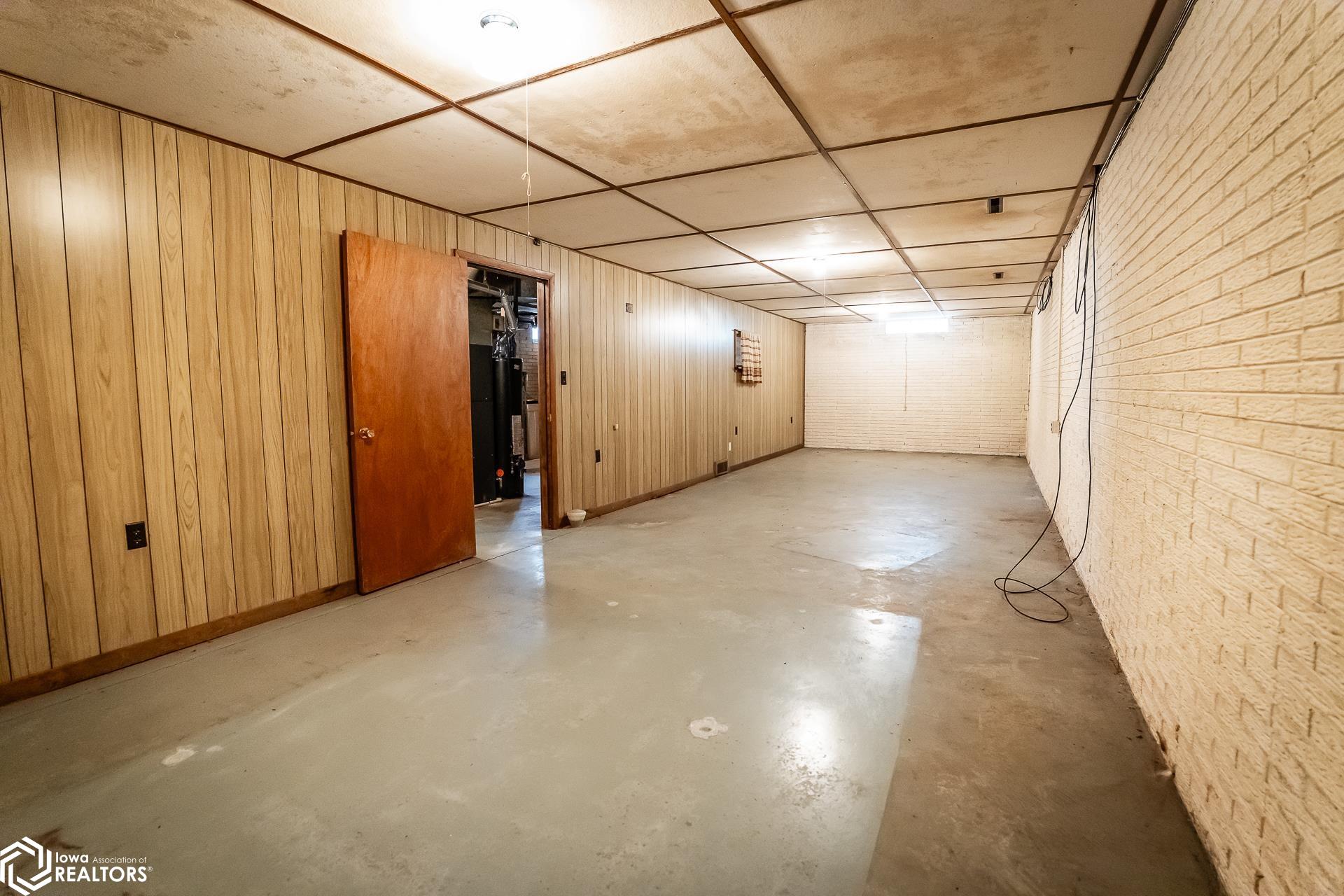 201 E Grundy Avenue, Conrad, Iowa image 22