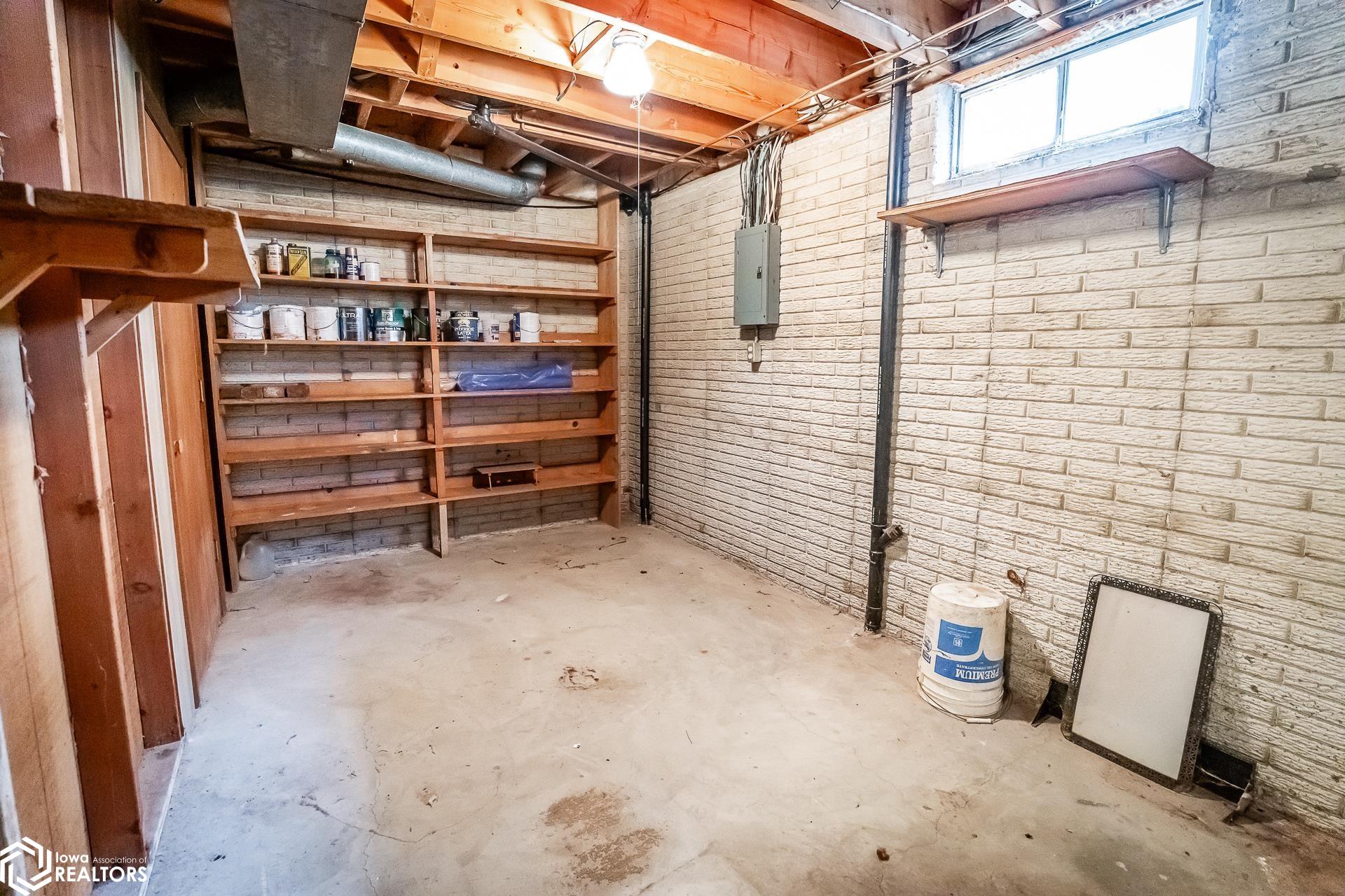 201 E Grundy Avenue, Conrad, Iowa image 26