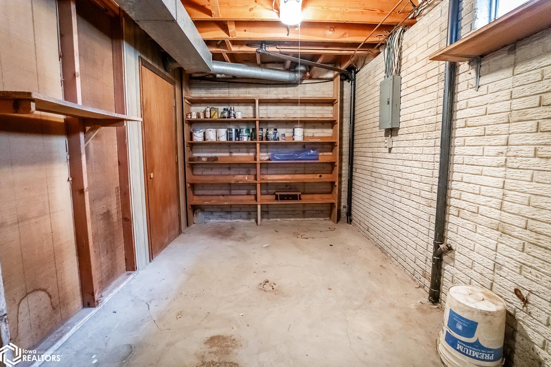 201 E Grundy Avenue, Conrad, Iowa image 27