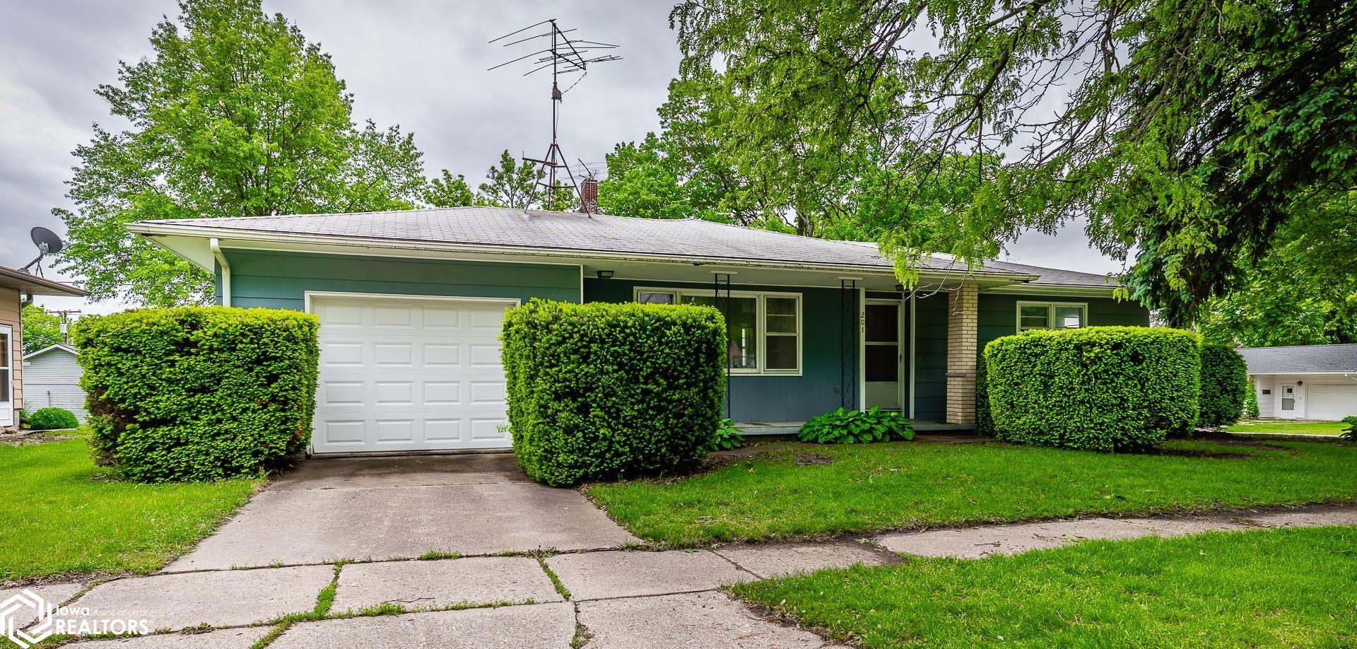 201 E Grundy Avenue, Conrad, Iowa image 33