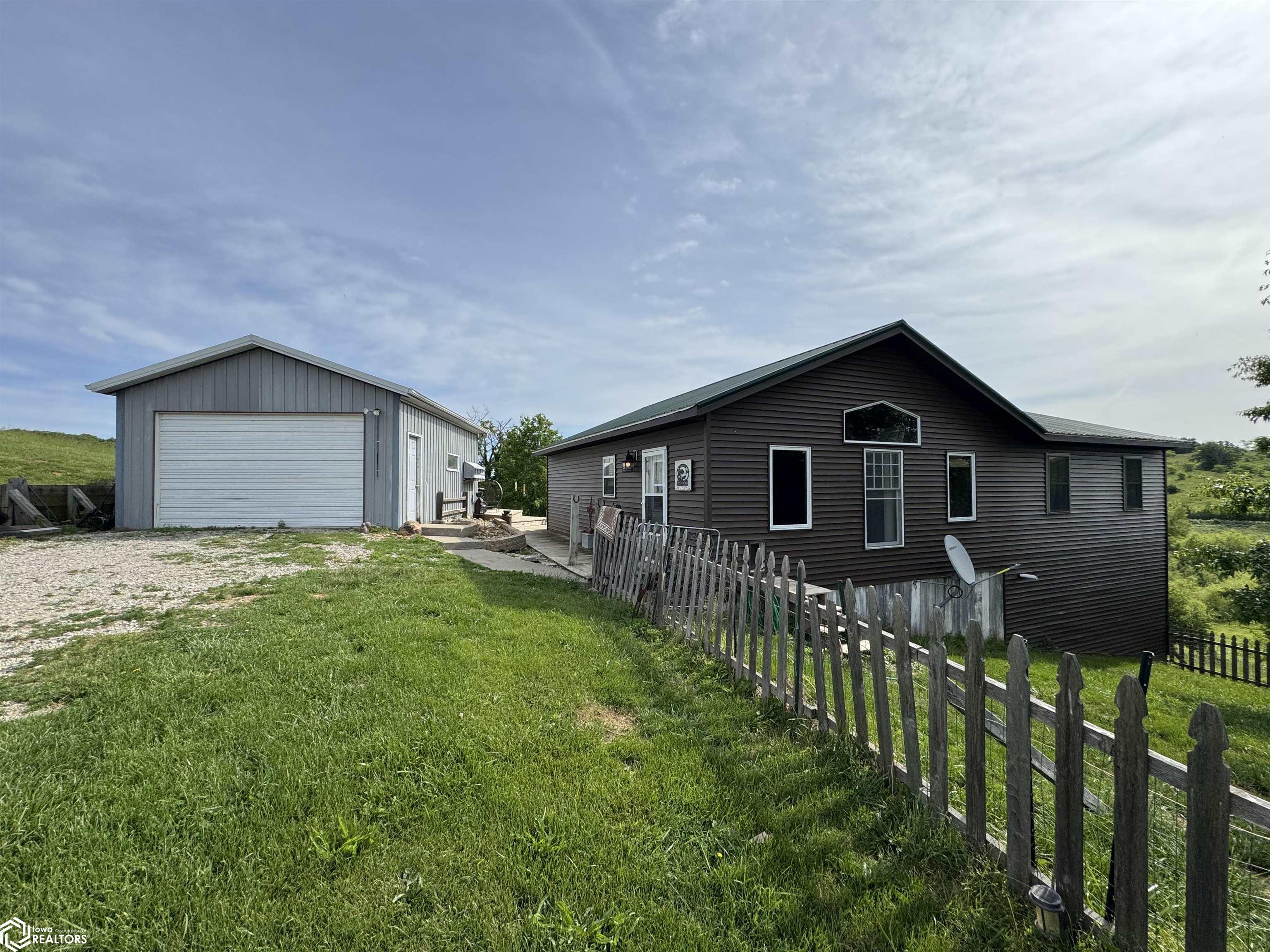 30802 Hickory Hill Road, Unionville, Iowa image 1