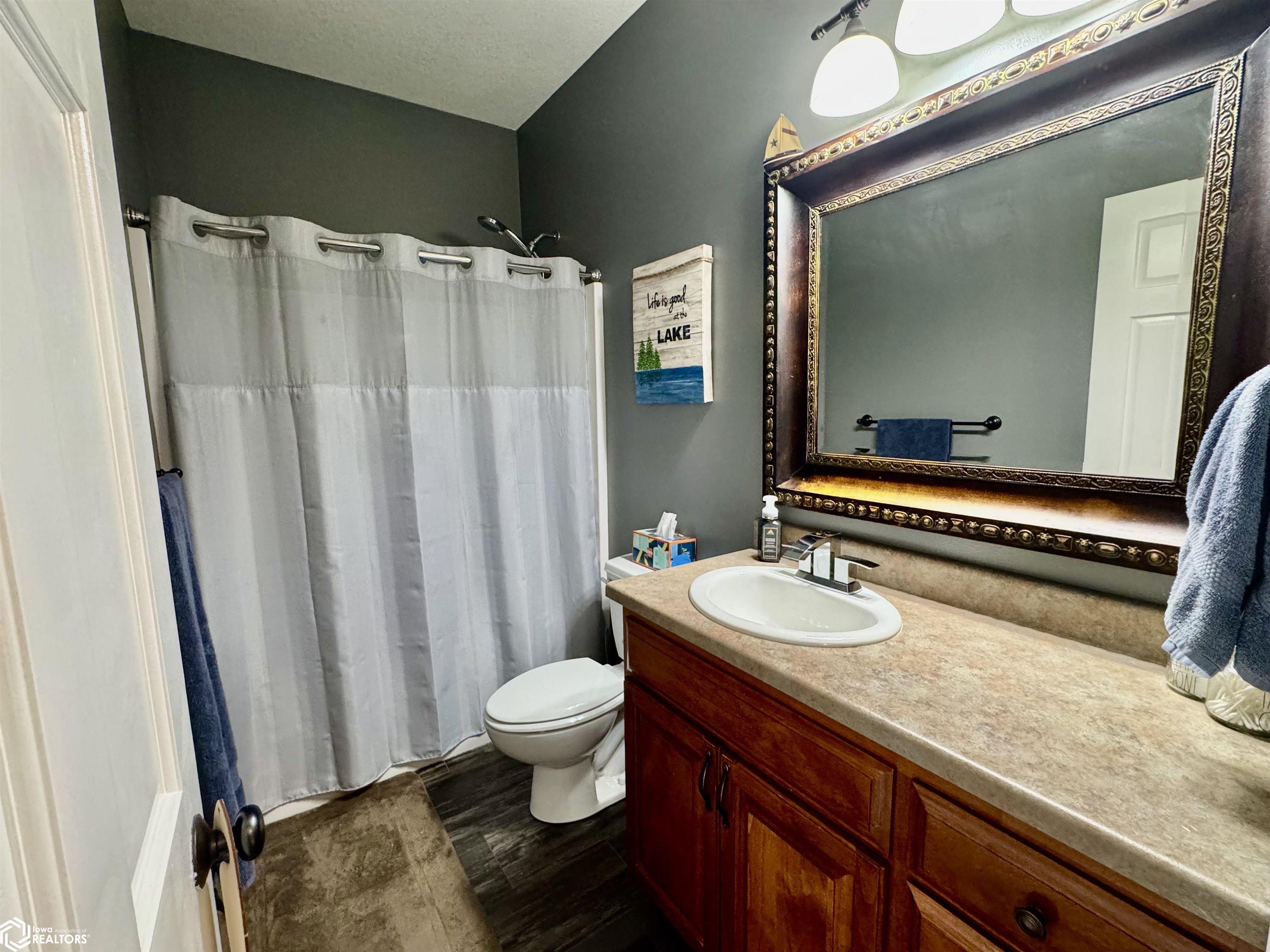 1008 Pine Brooke Ct, Clear Lake, Iowa image 30