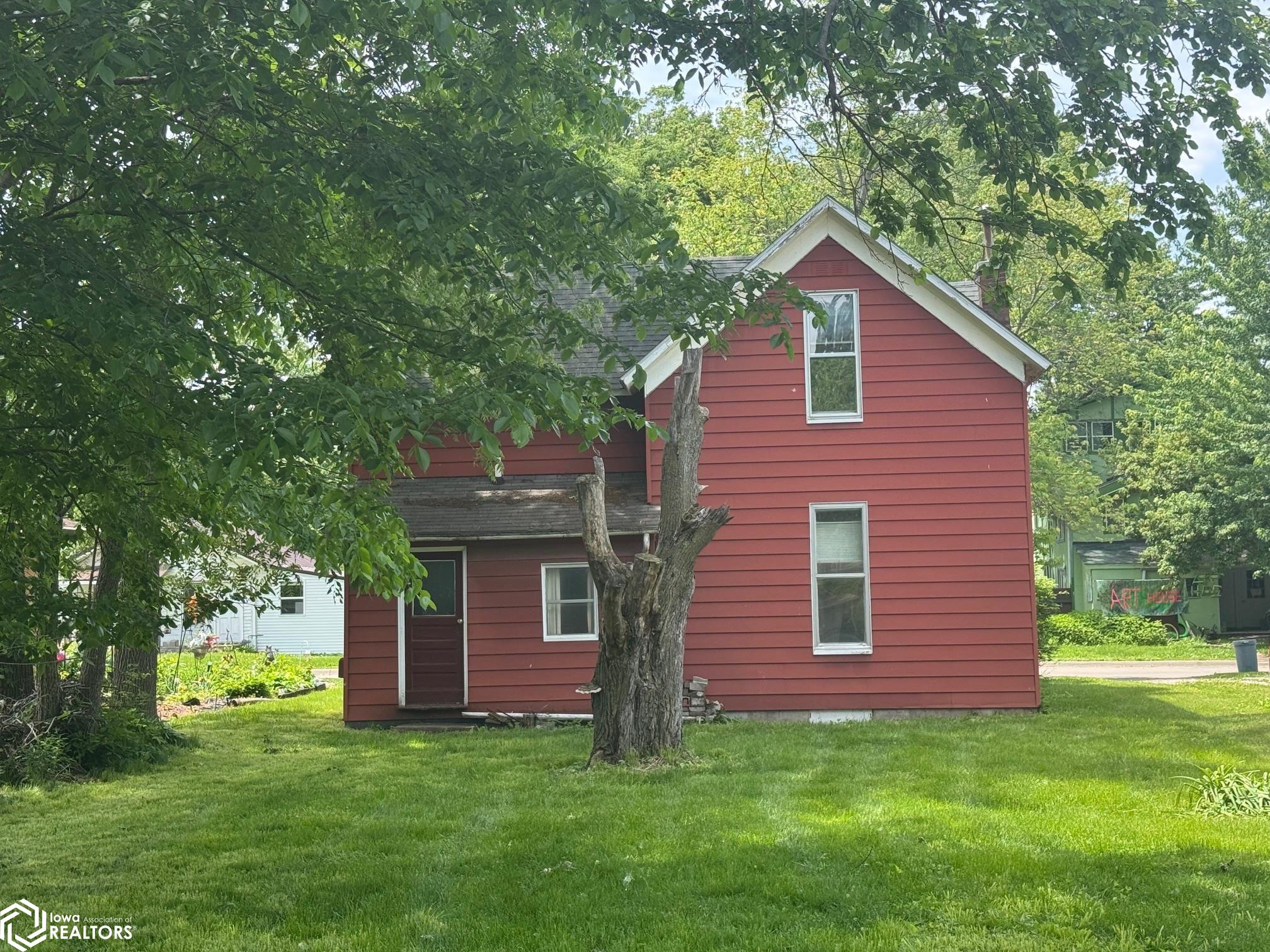 705 S 5th, Fairfield, Iowa image 4