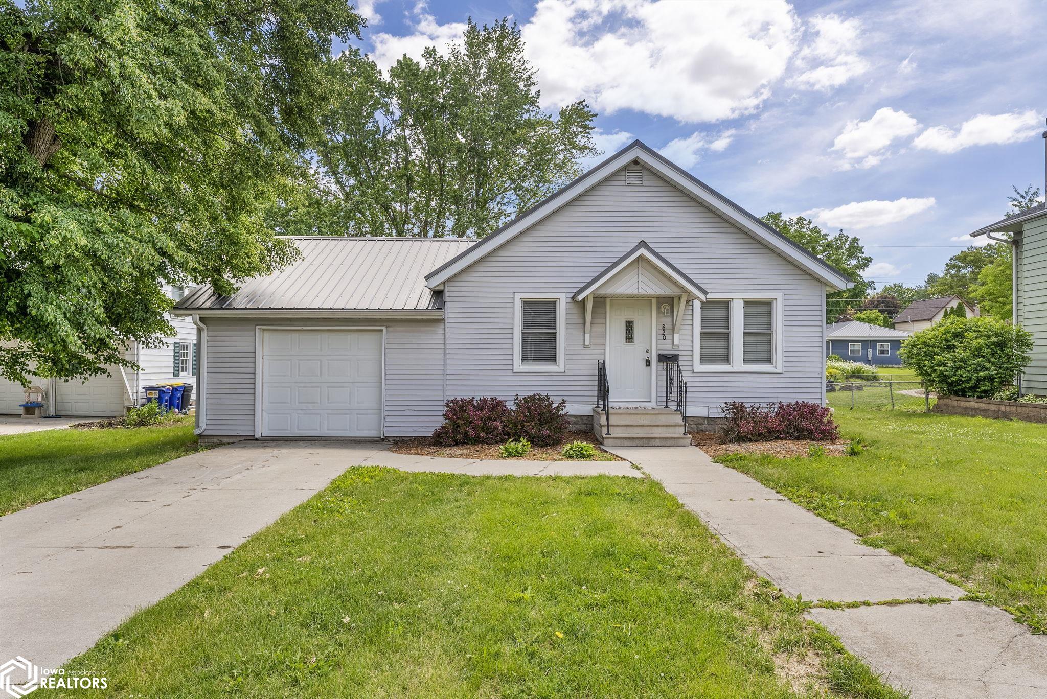 820 S Marion Avenue, Washington, Iowa image 2