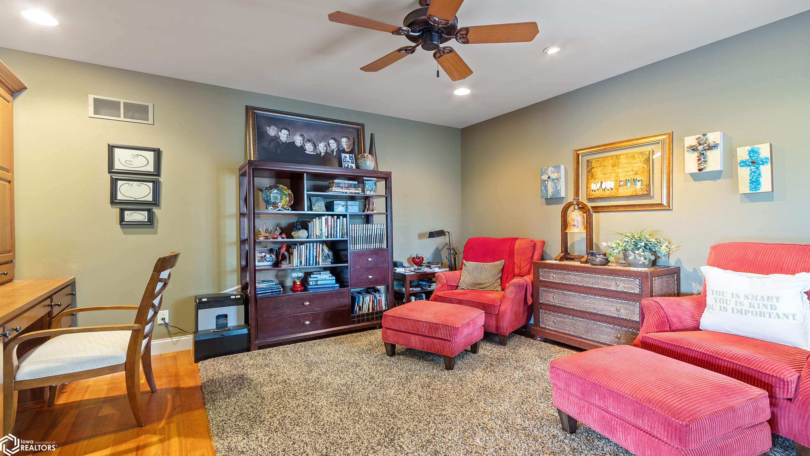 510 Lexington Drive, Clear Lake, Iowa image 13