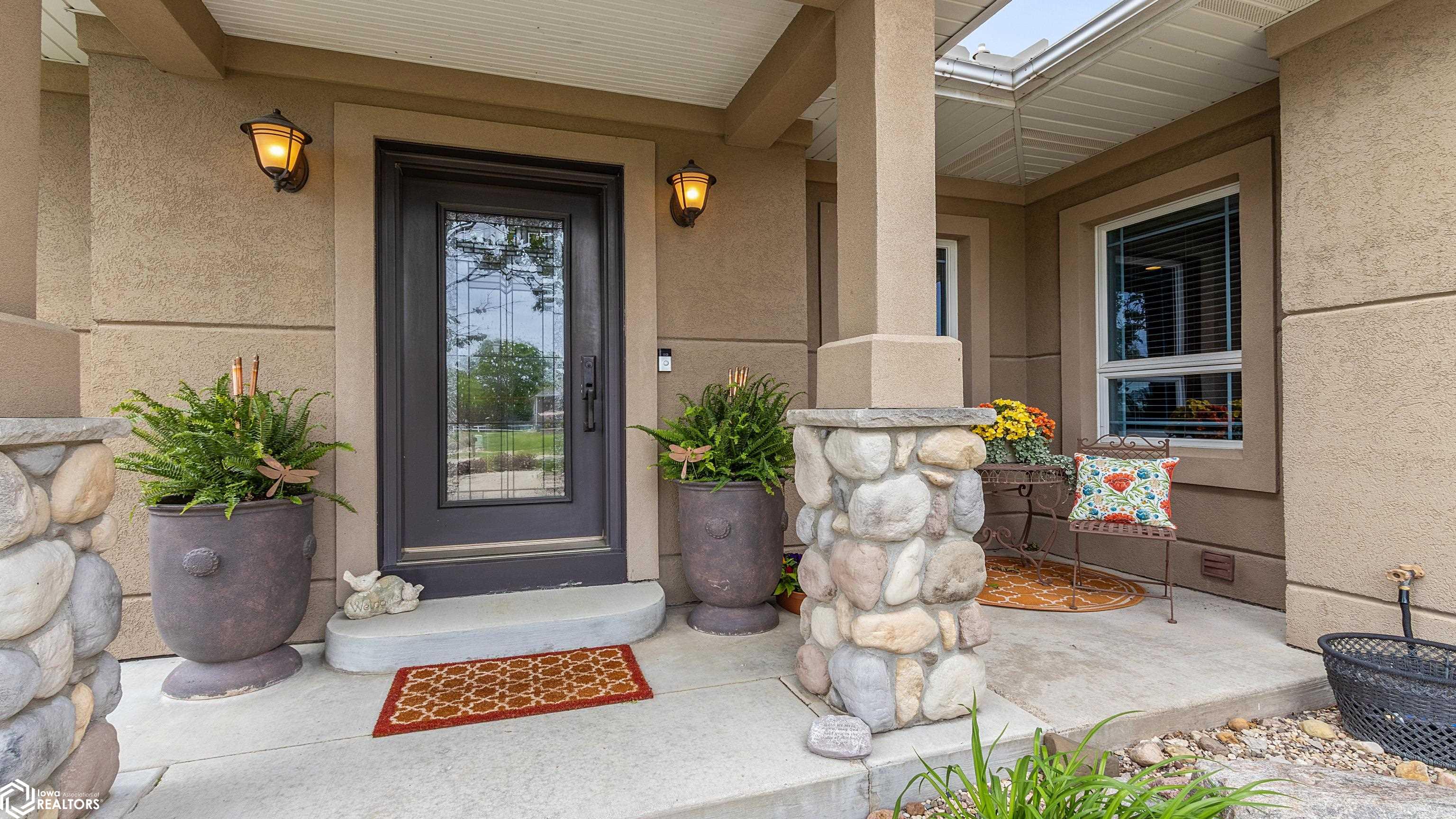 510 Lexington Drive, Clear Lake, Iowa image 3