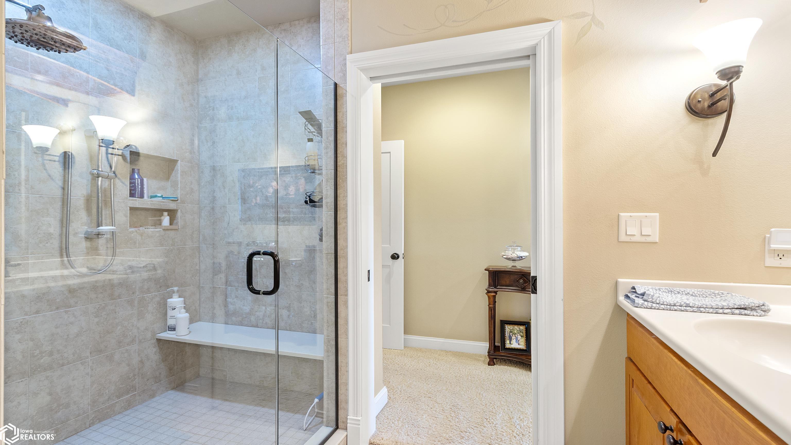 510 Lexington Drive, Clear Lake, Iowa image 31