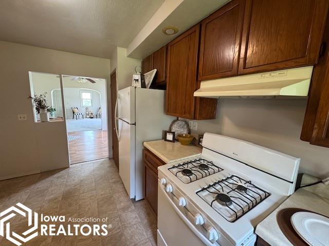 1213 S 11th, Centerville, Iowa image 3