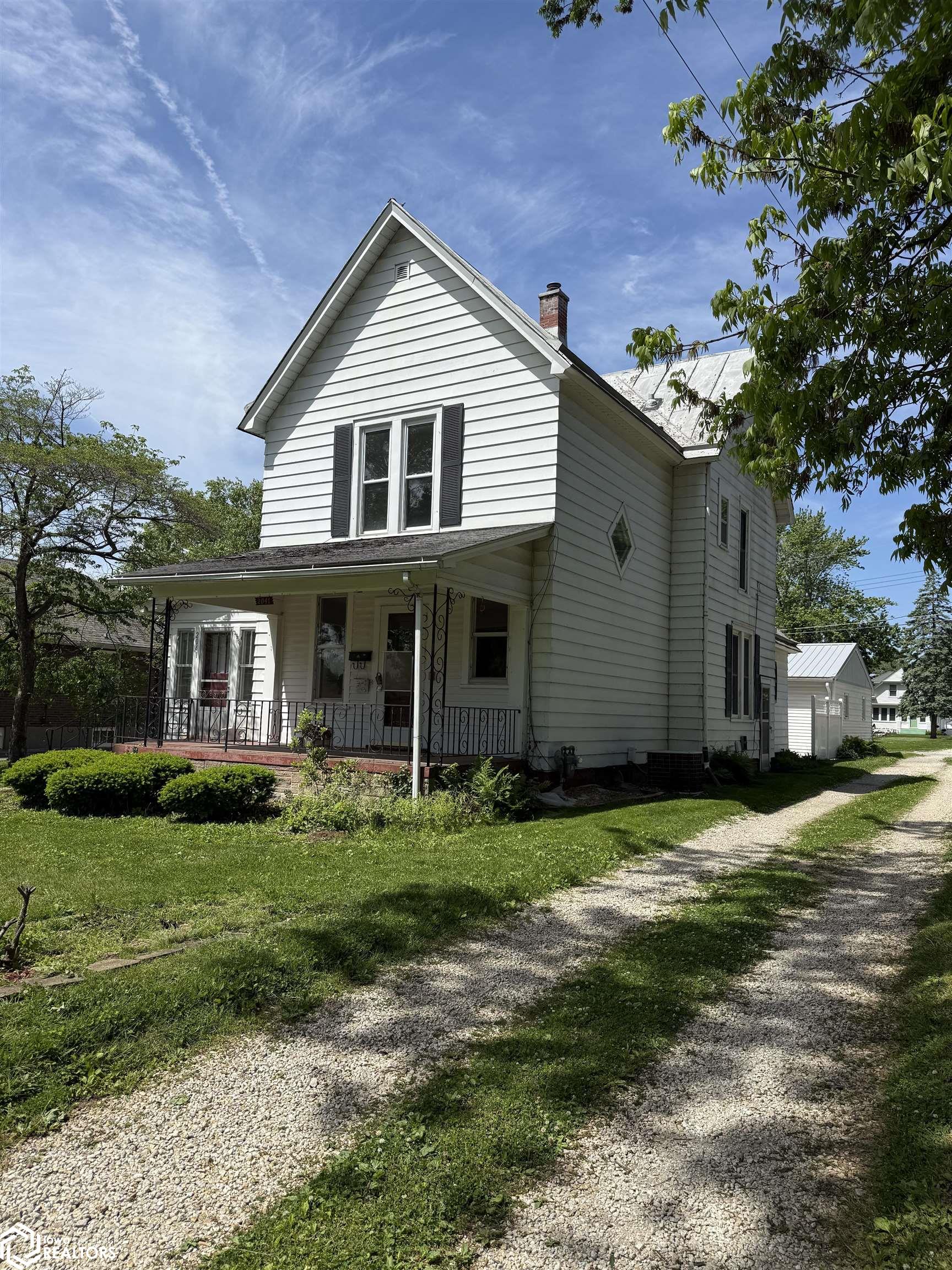 2041 Highland Avenue, Burlington, Iowa image 2