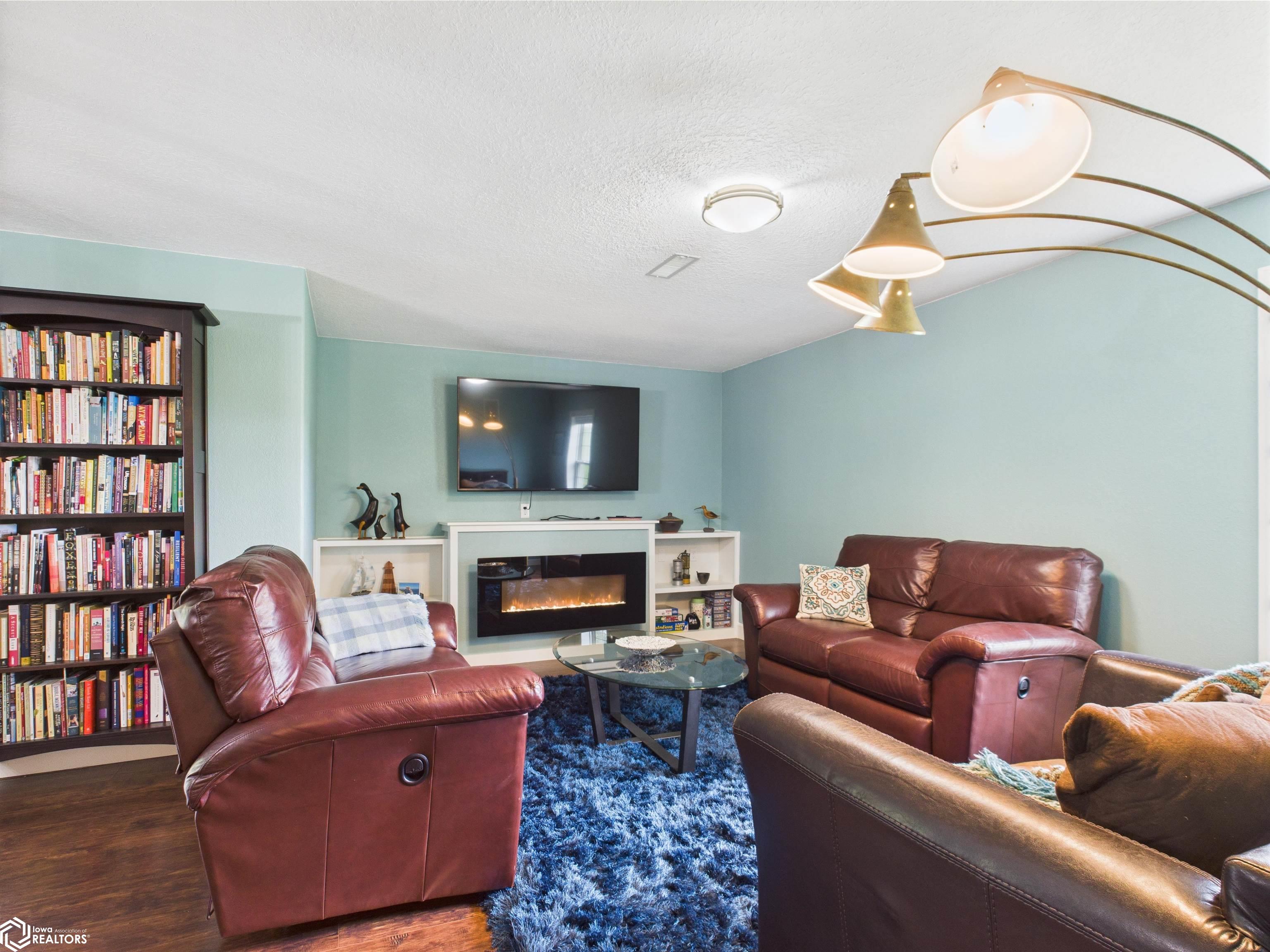 1318 S F Street, Oskaloosa, Iowa image 45