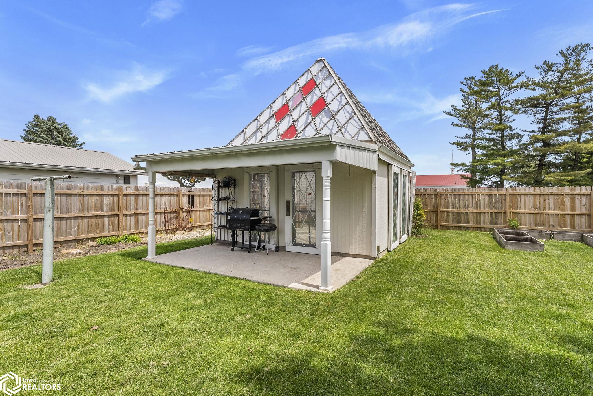 102 S 15th Avenue, Washington, Iowa image 6