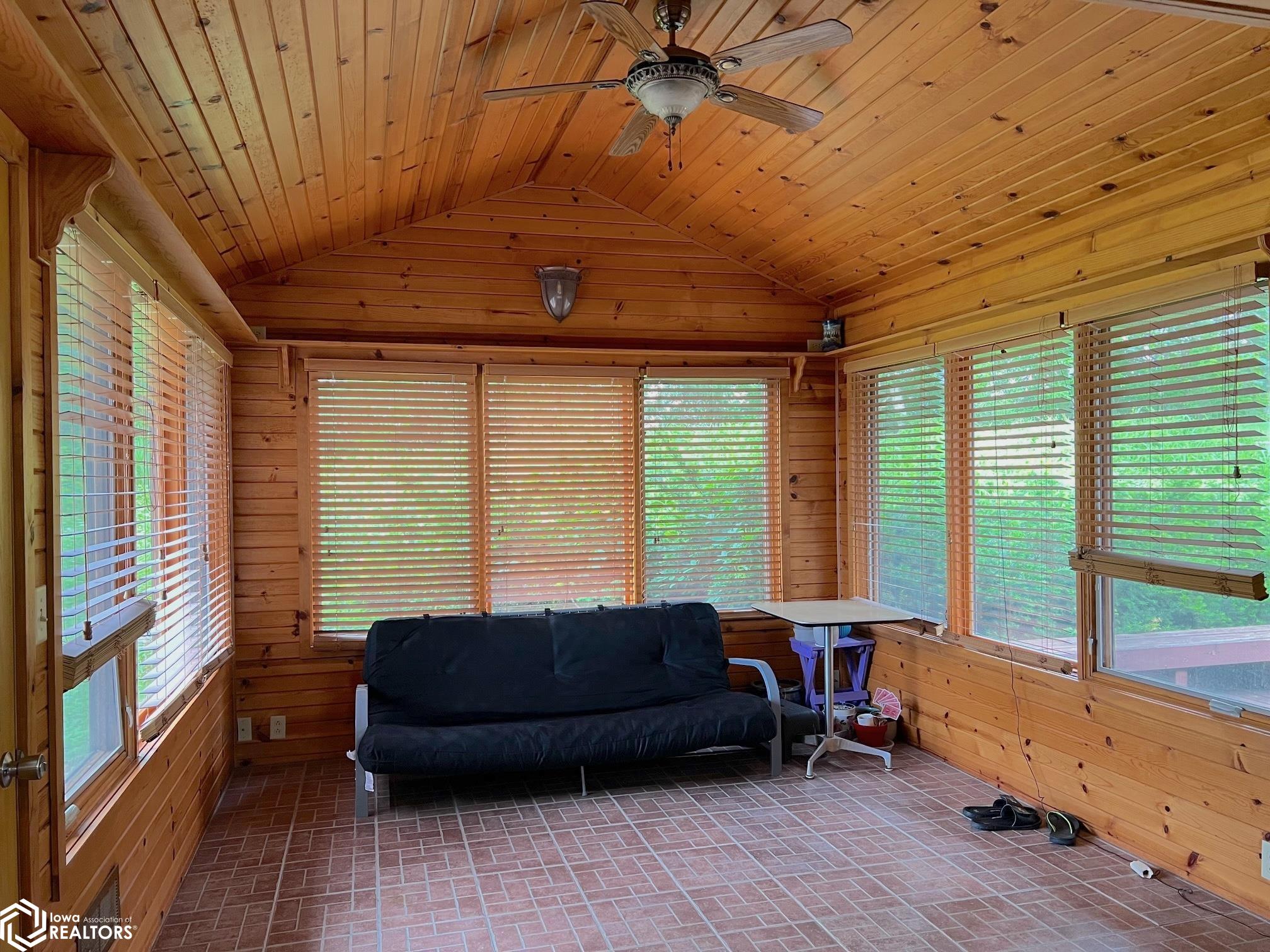 524 Harrison Street, Victor, Iowa image 14