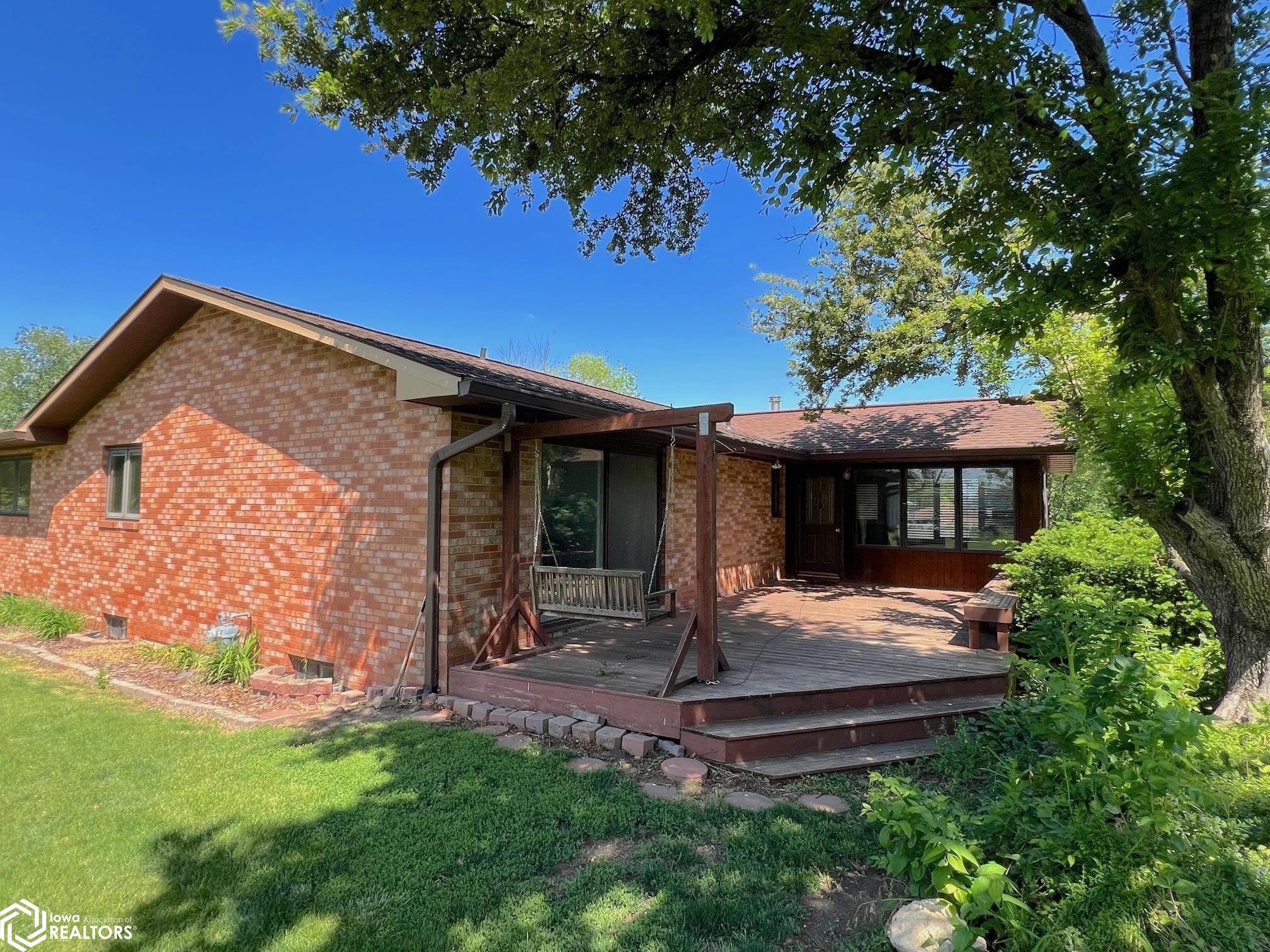 524 Harrison Street, Victor, Iowa image 3