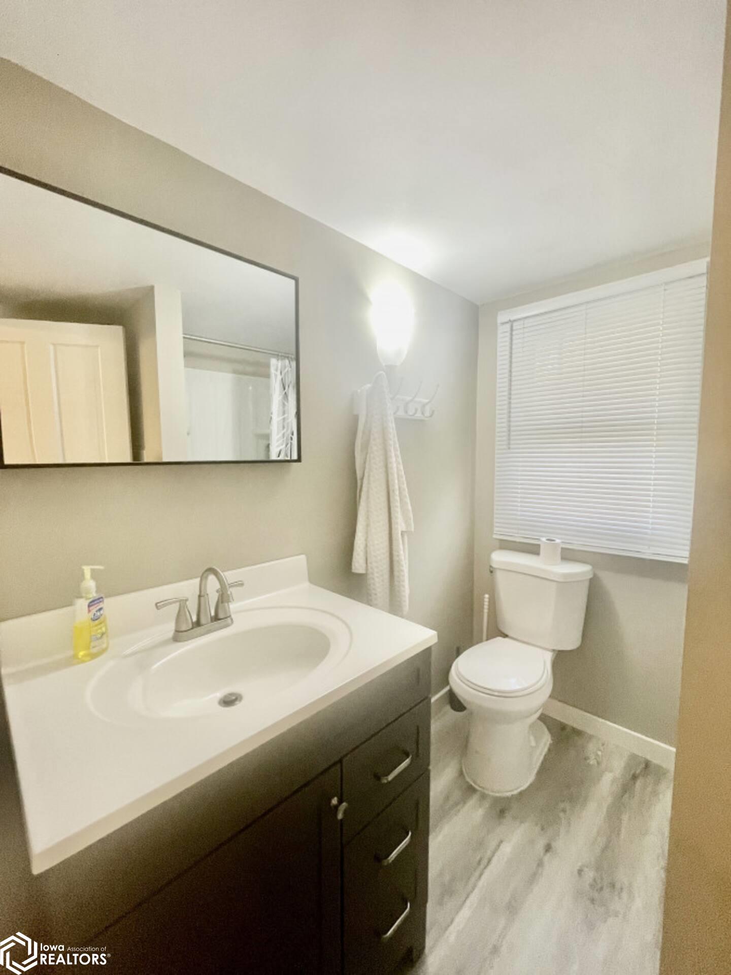 1021 Keokuk, Hamilton, Illinois image 12