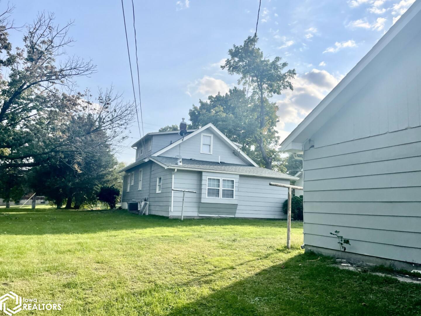 1021 Keokuk, Hamilton, Illinois image 24