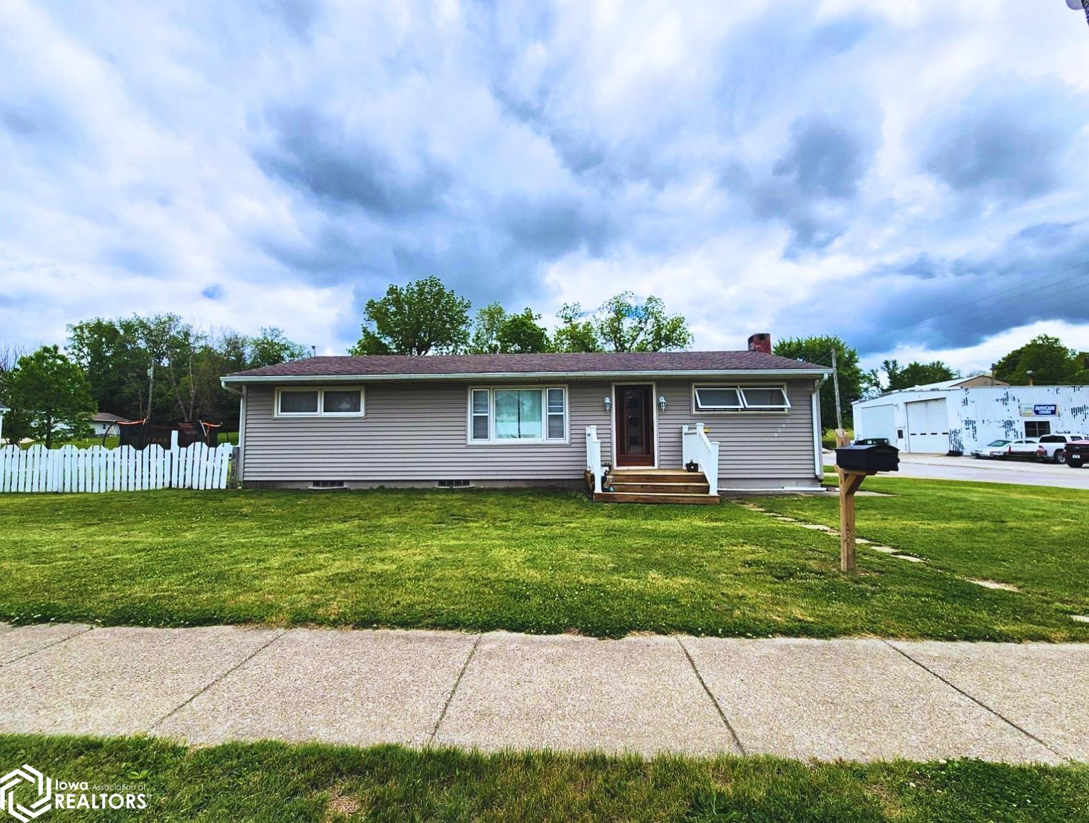 1420 Court Avenue, Chariton, Iowa image 18
