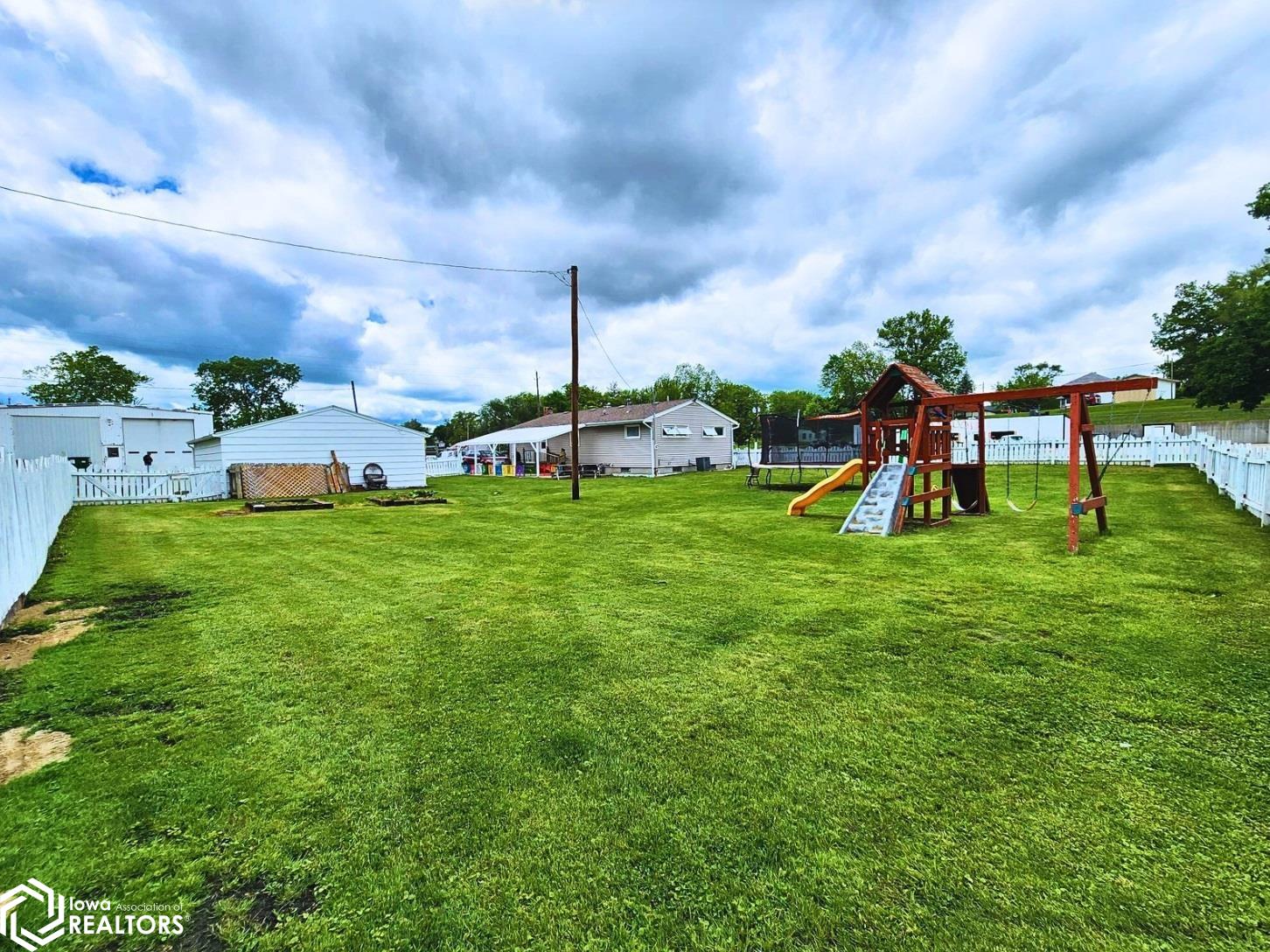 1420 Court Avenue, Chariton, Iowa image 21
