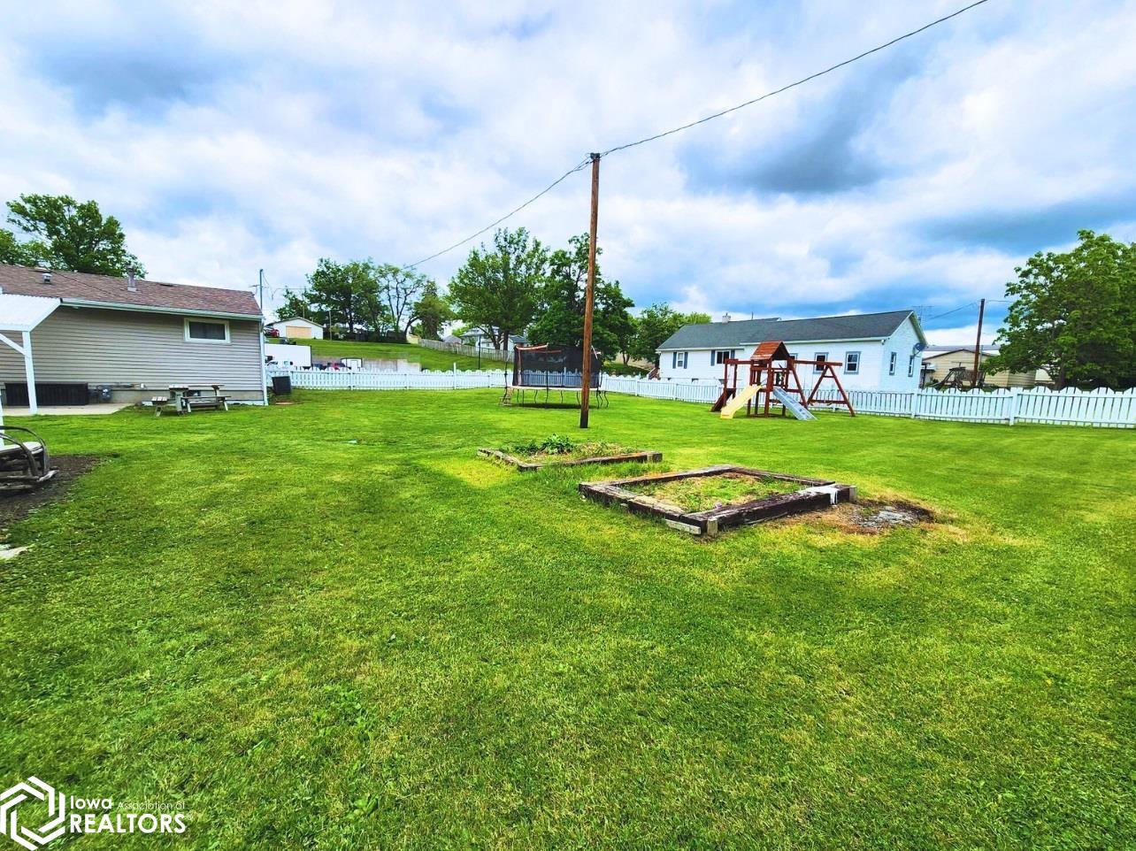 1420 Court Avenue, Chariton, Iowa image 22