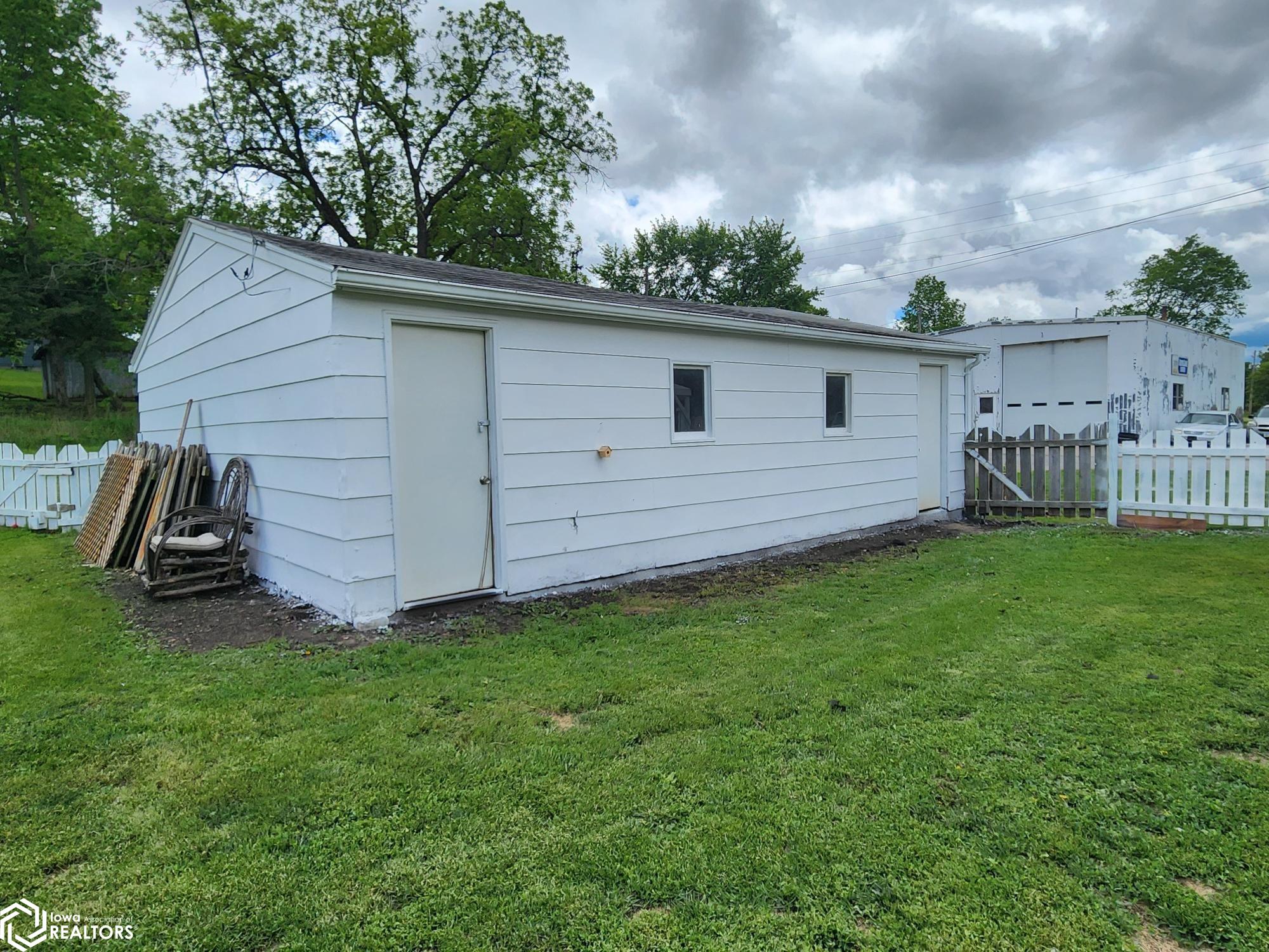 1420 Court Avenue, Chariton, Iowa image 25