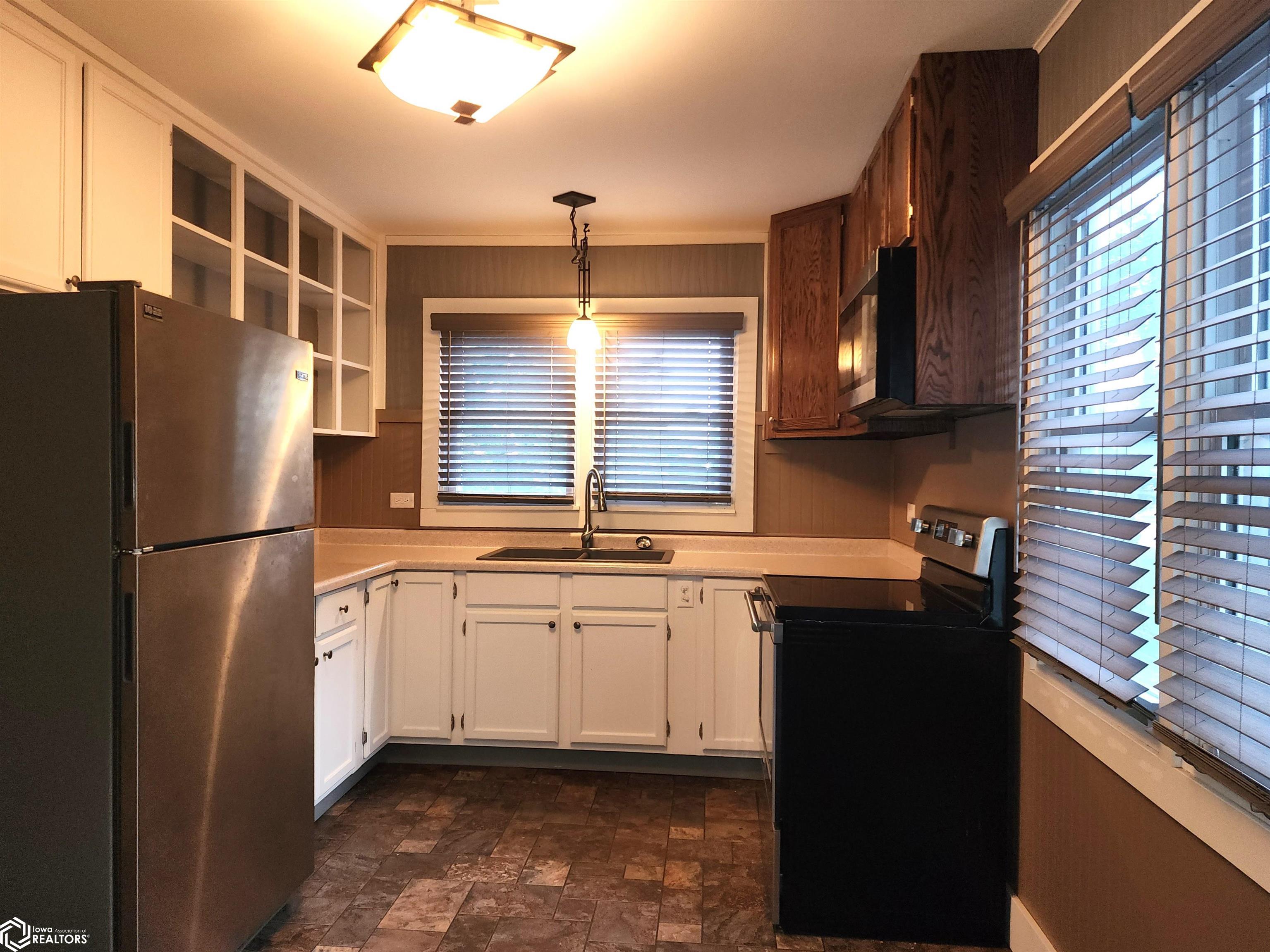 304 E Jackson Street, Corydon, Iowa image 3