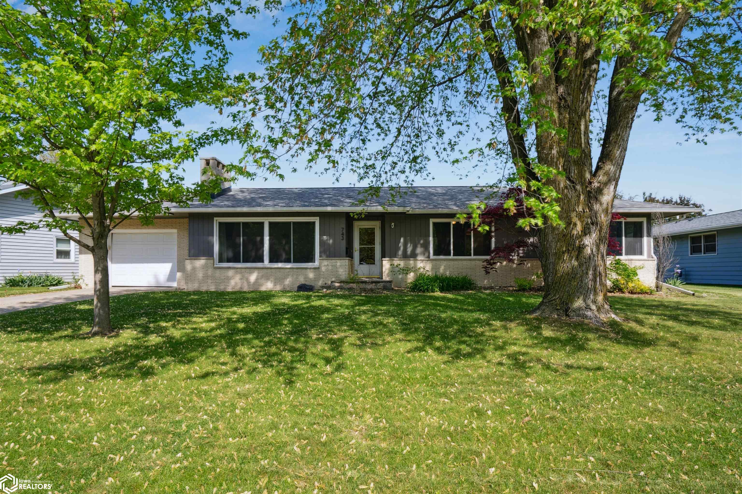 743 15th Street, Nevada, Iowa image 2