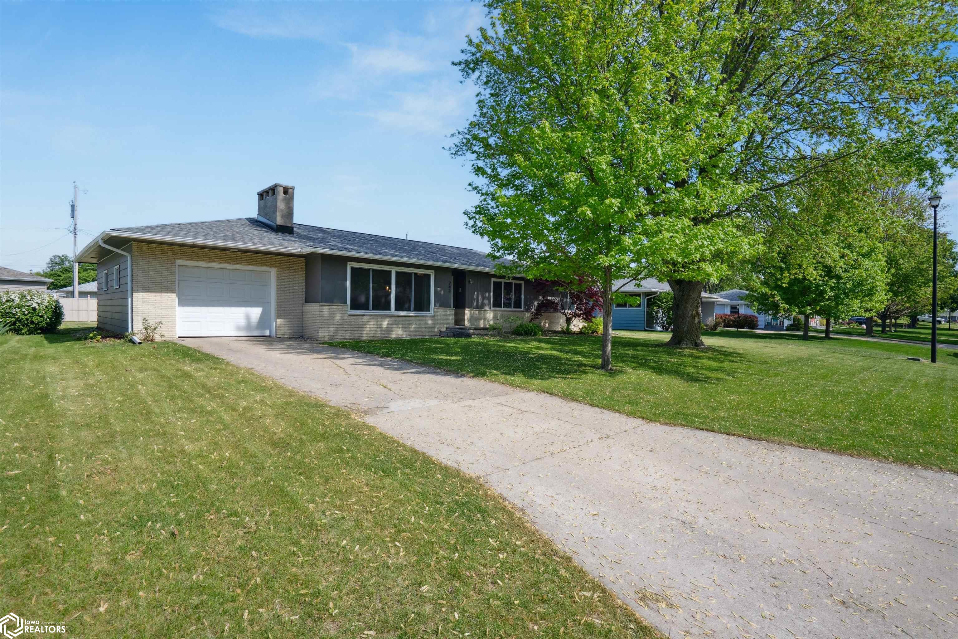 743 15th Street, Nevada, Iowa image 3