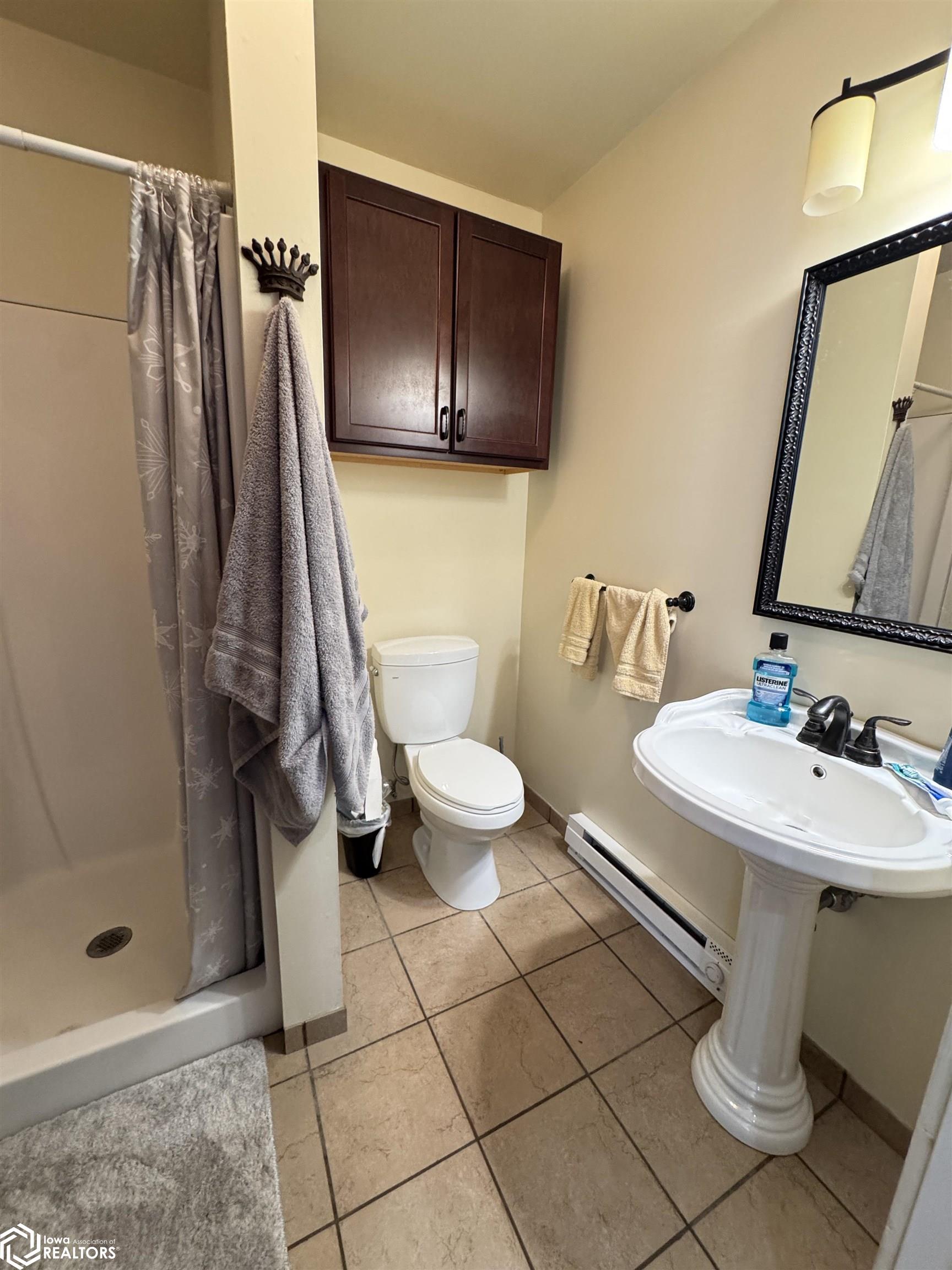 329 S Marshall Street, Burlington, Iowa image 16
