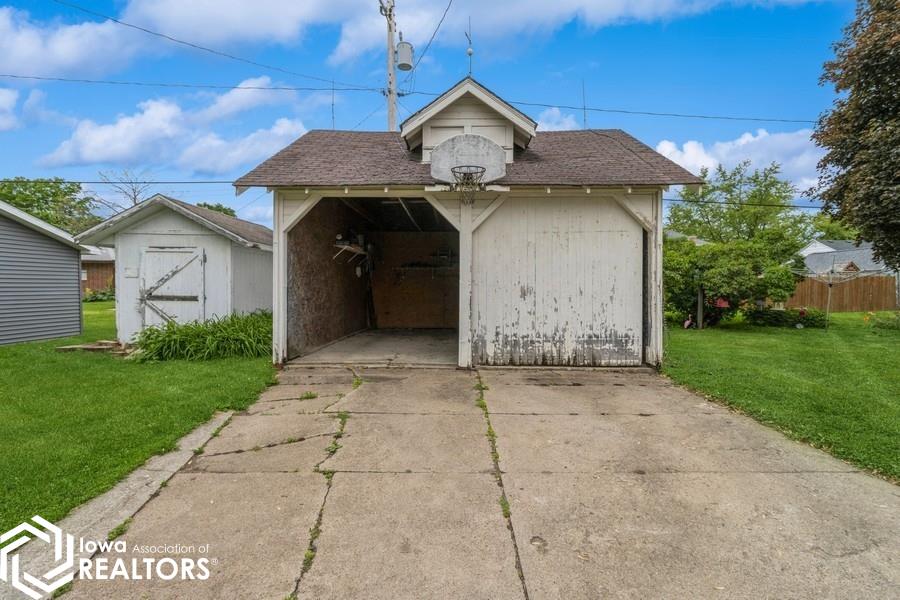 214 S High Street, Baxter, Iowa image 13