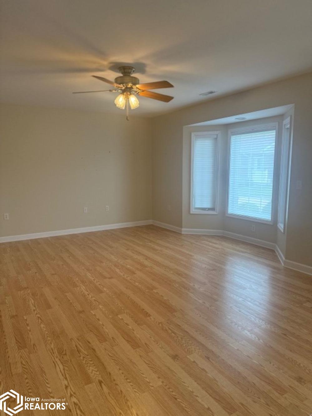1557 Mason Lane, Burlington, Iowa image 2