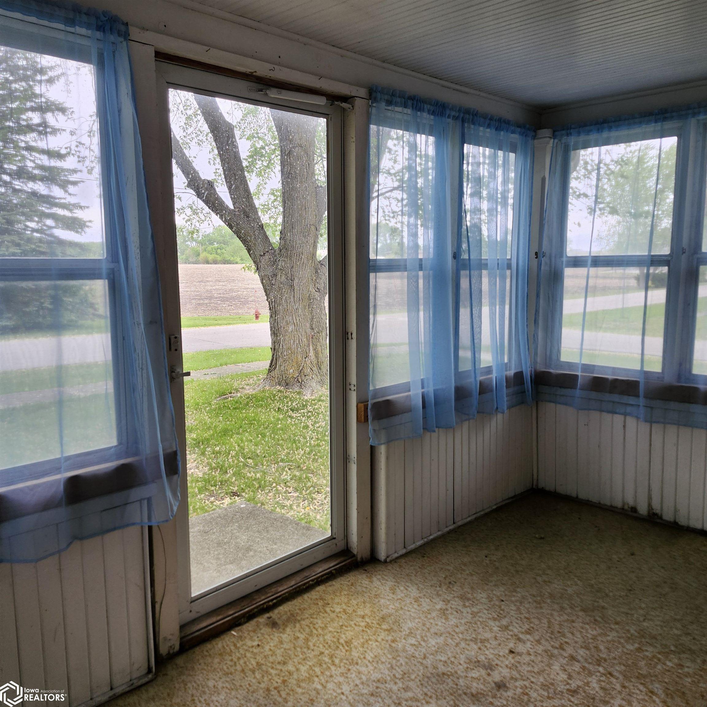 448 Ingham St Nw, Titonka, Iowa image 5