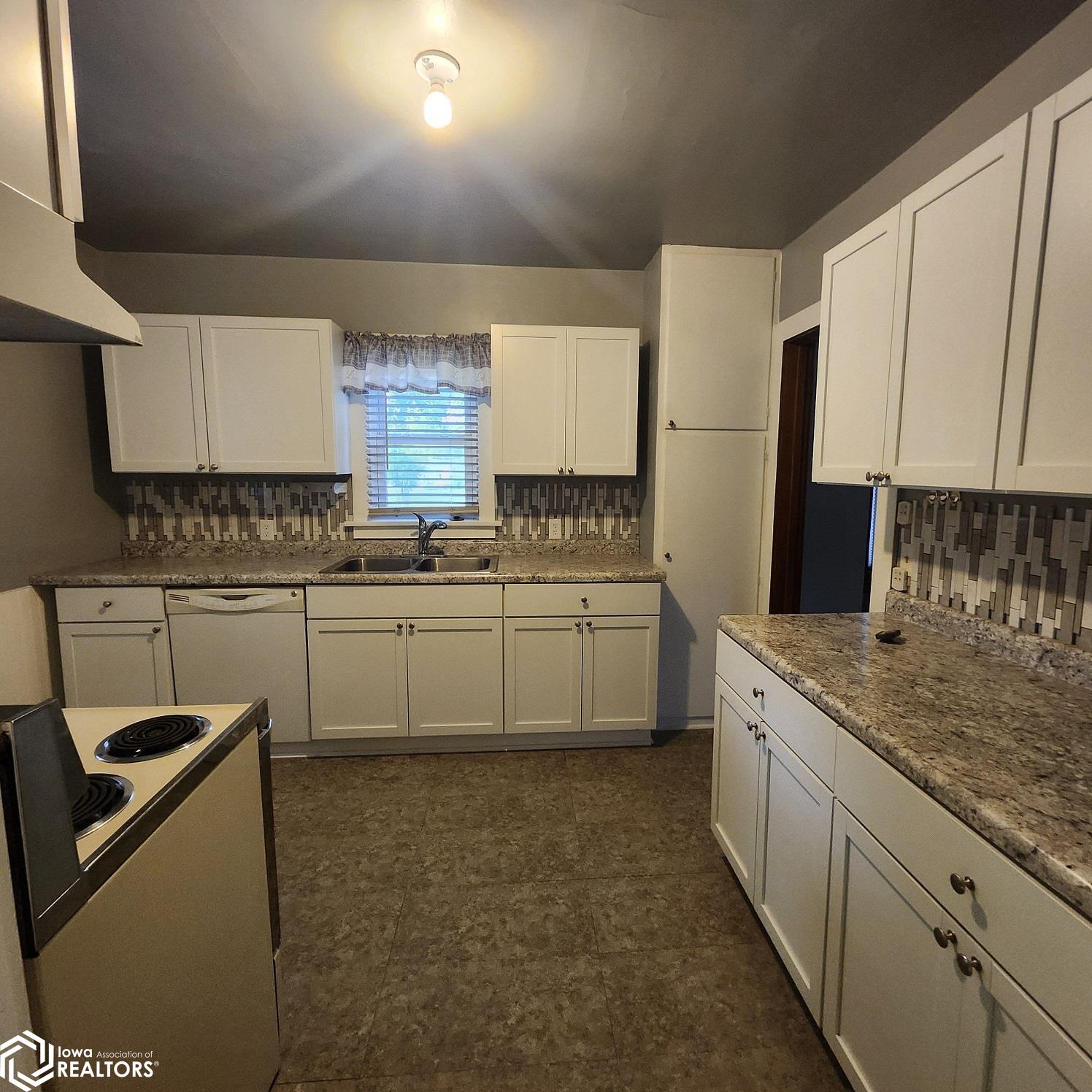 448 Ingham St Nw, Titonka, Iowa image 9