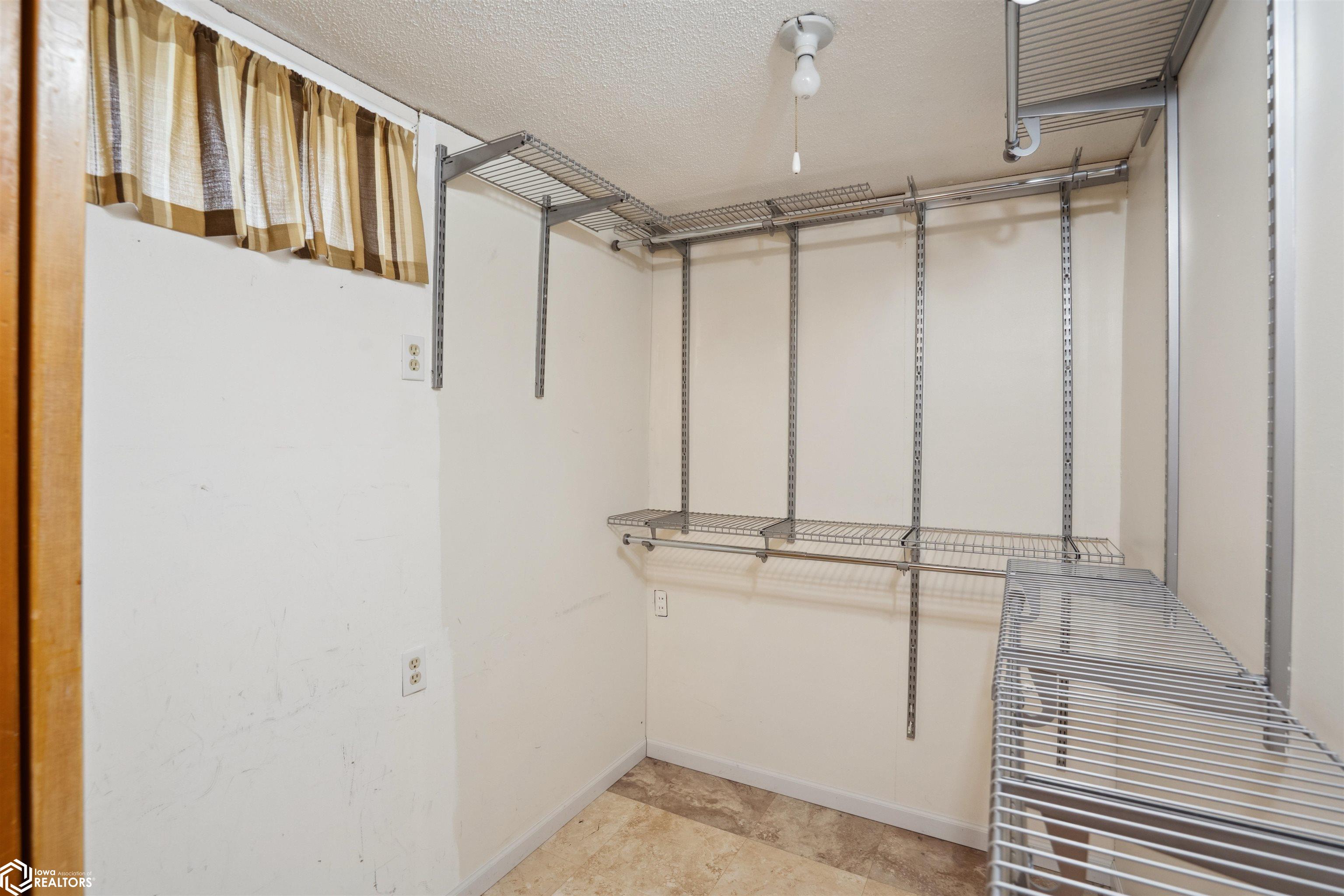 309 S 12th Street, Marshalltown, Iowa image 32