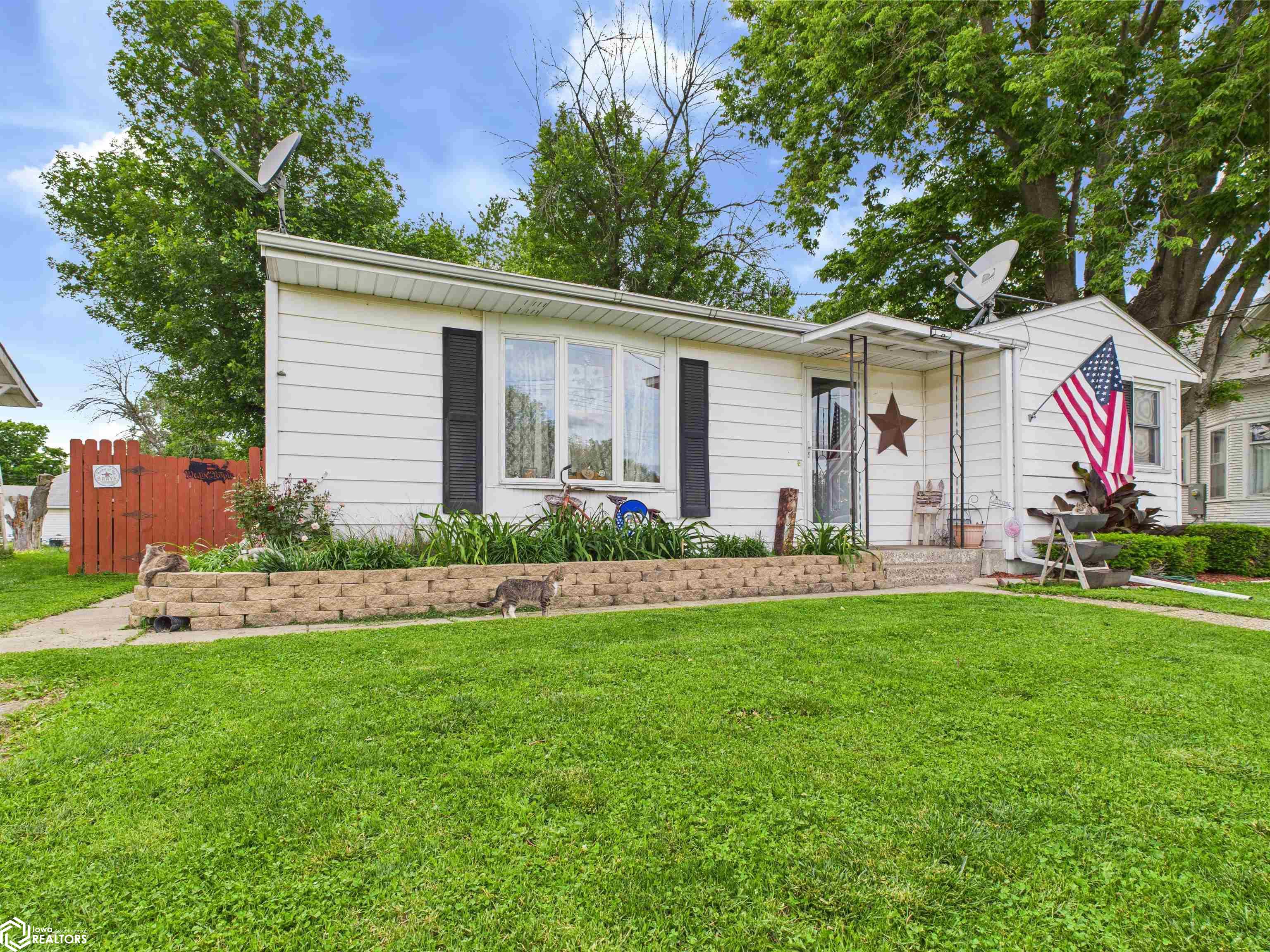 2547 N County Road 1750, Niota, Illinois image 1