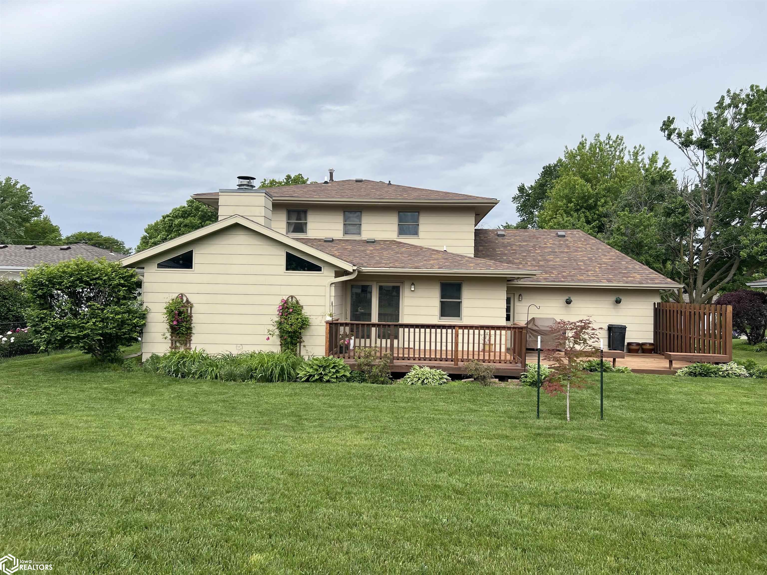 210 E 24th Street, Newton, Iowa image 25