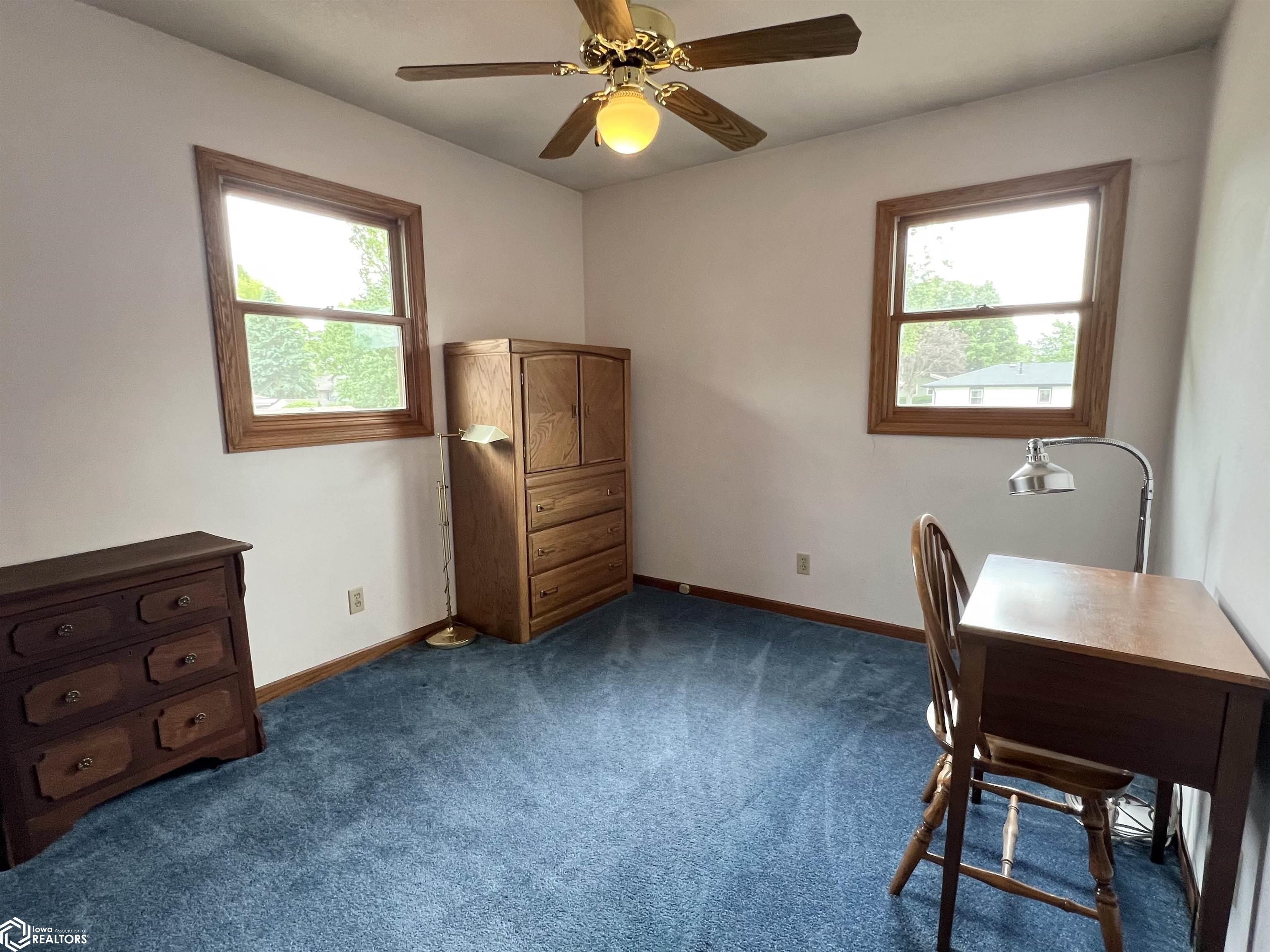 210 E 24th Street, Newton, Iowa image 10