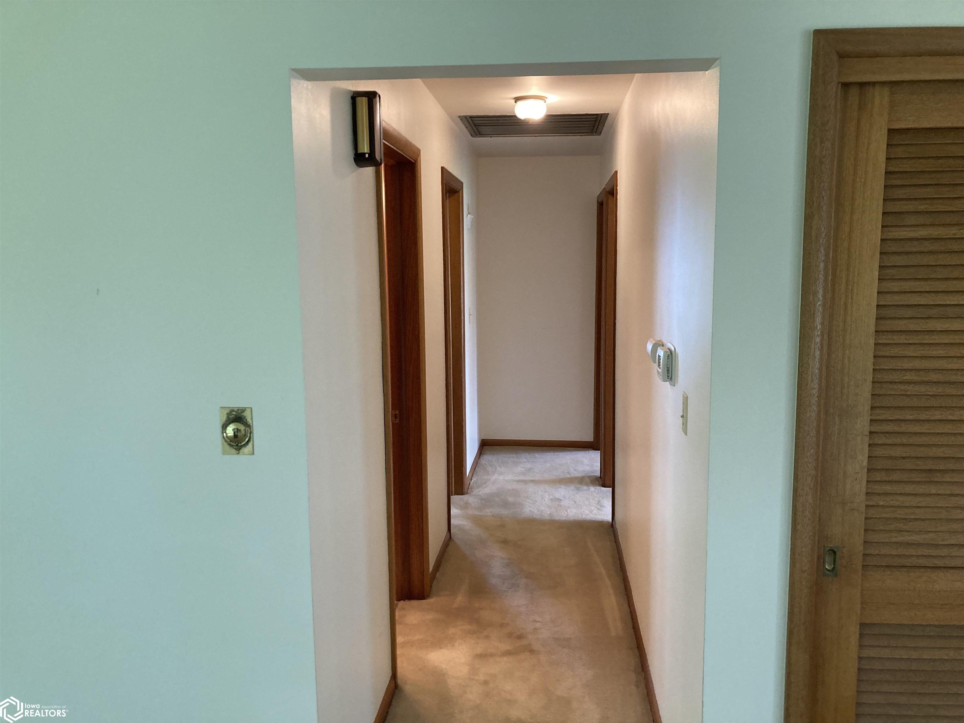 2601 S 3rd Street, Burlington, Iowa image 8