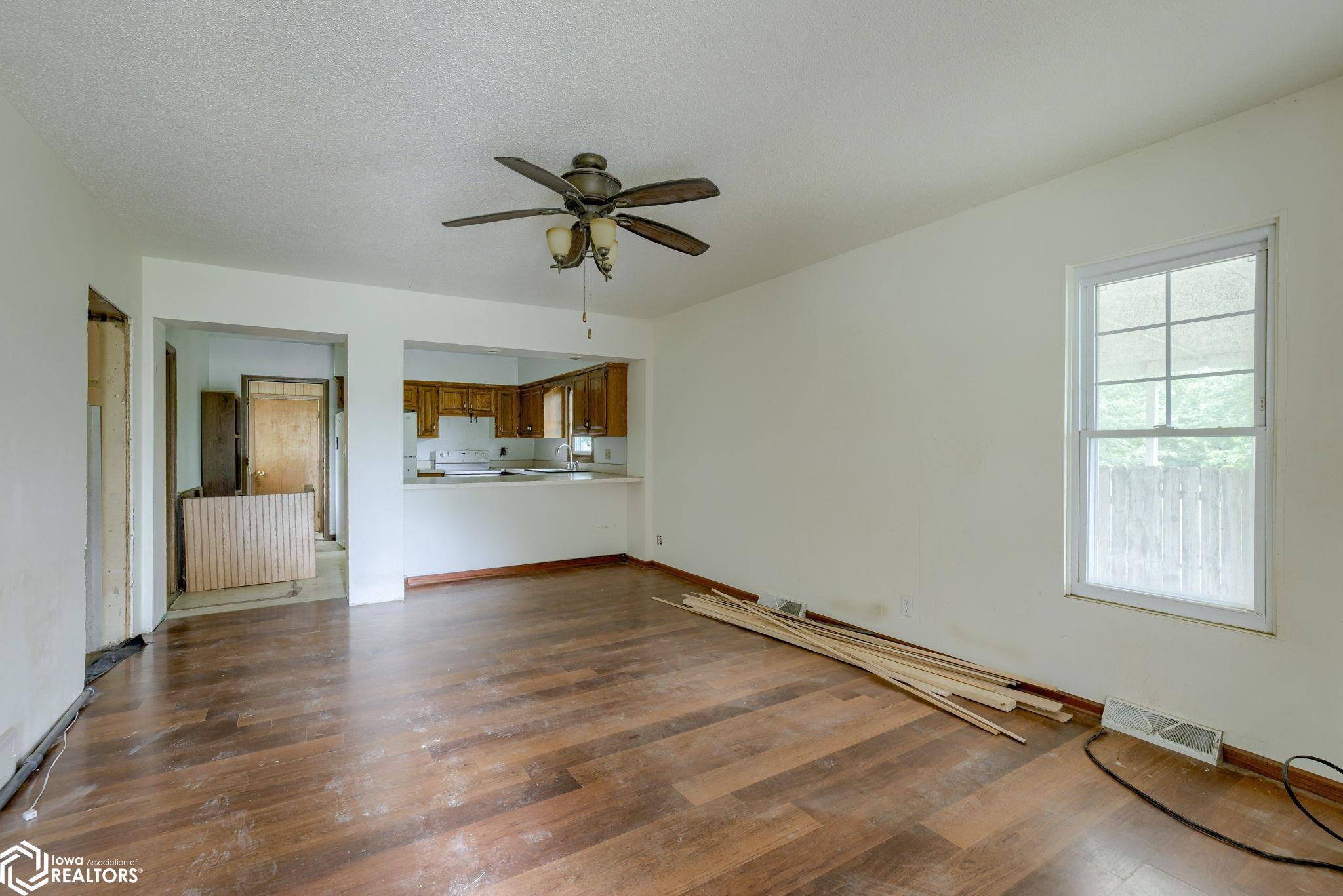 320 Morton Street, Missouri Valley, Iowa image 11