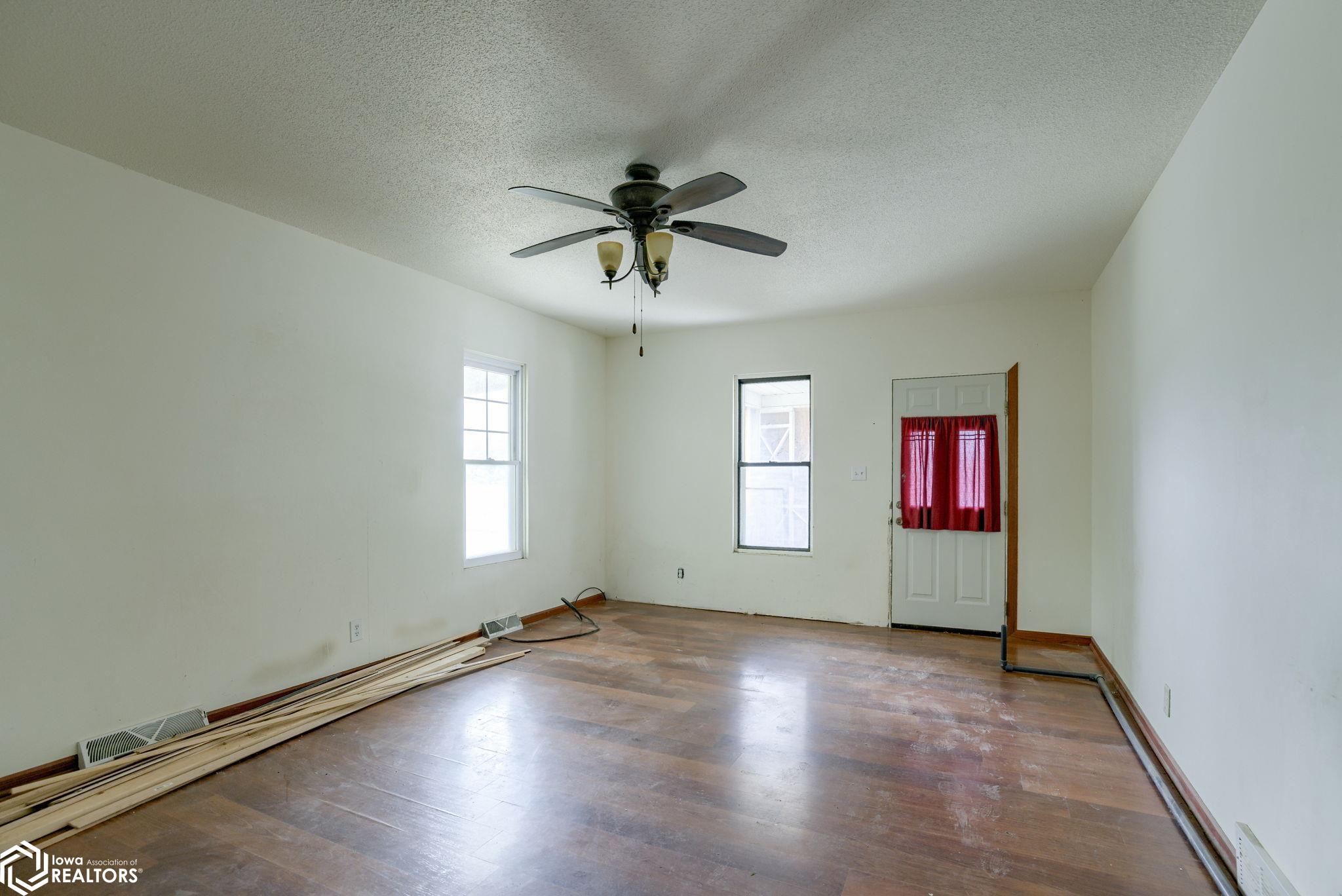 320 Morton Street, Missouri Valley, Iowa image 12