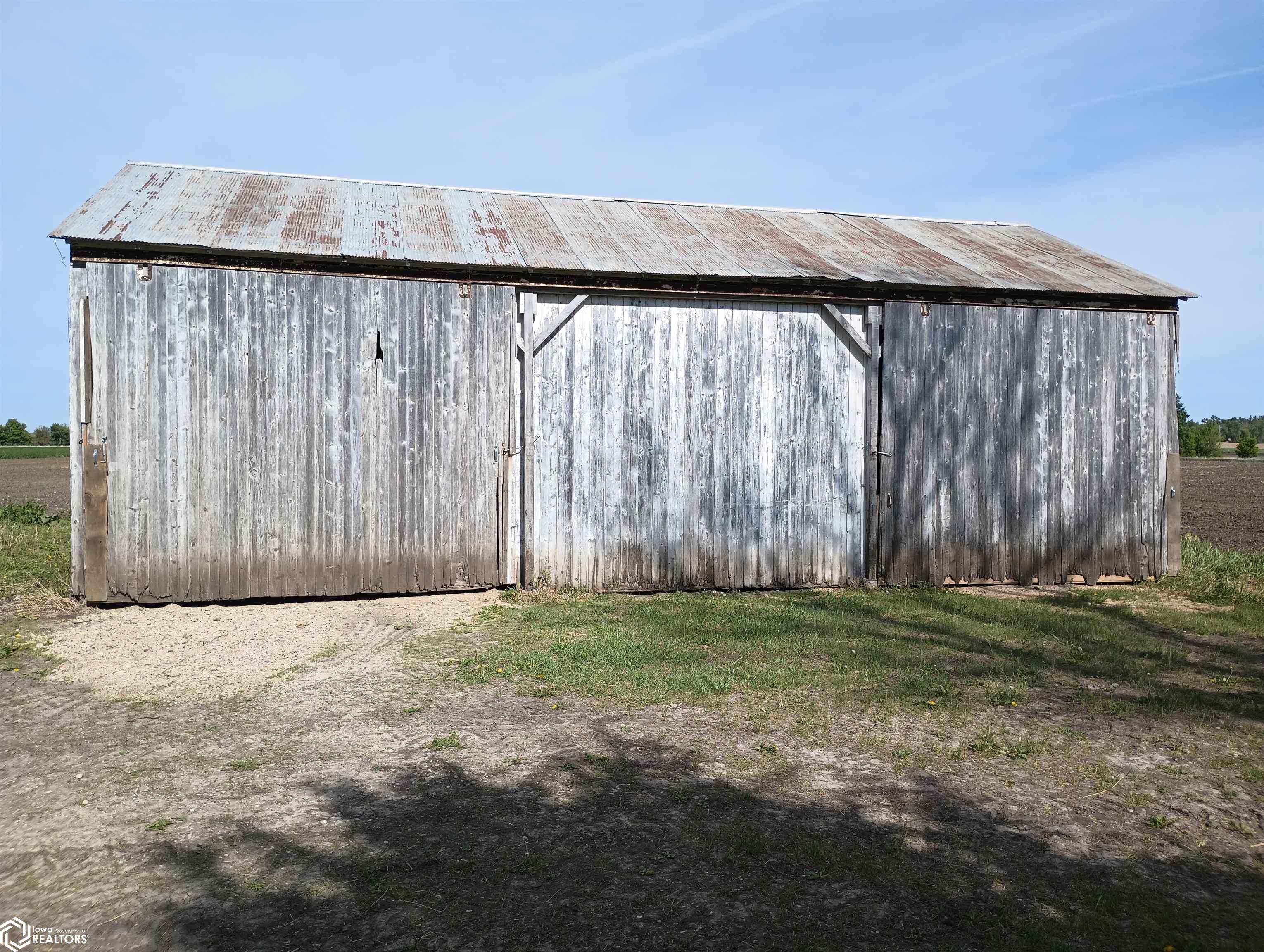 981 Spruce Ave, Geneva, Iowa image 3