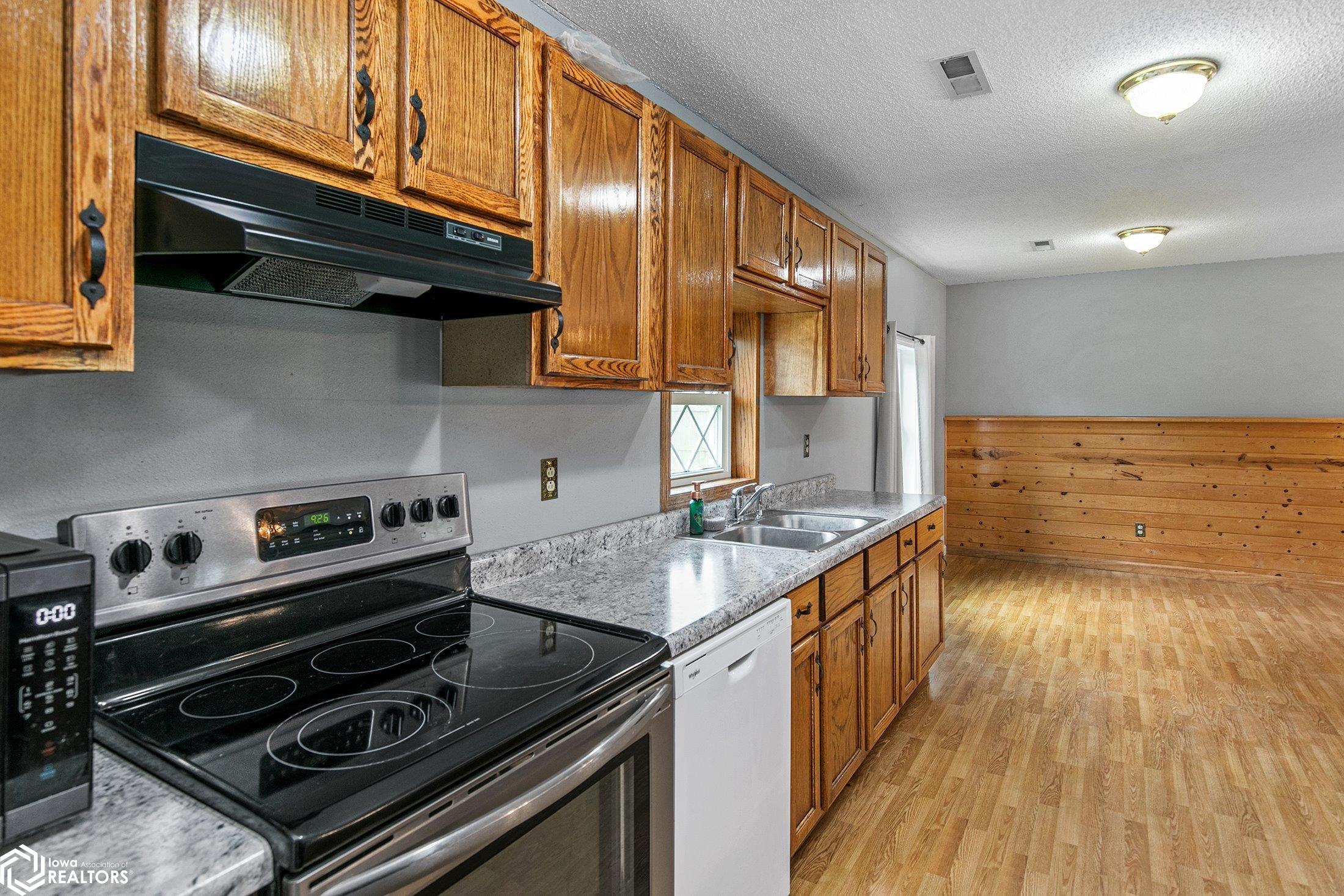 214 E 2nd Street, Grand River, Iowa image 10