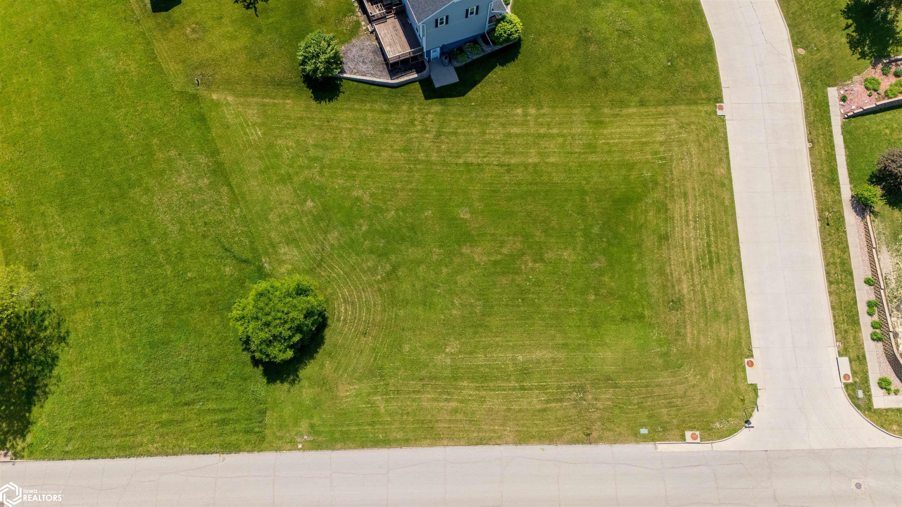 502 Brentwood Road, Marshalltown, Iowa image 2