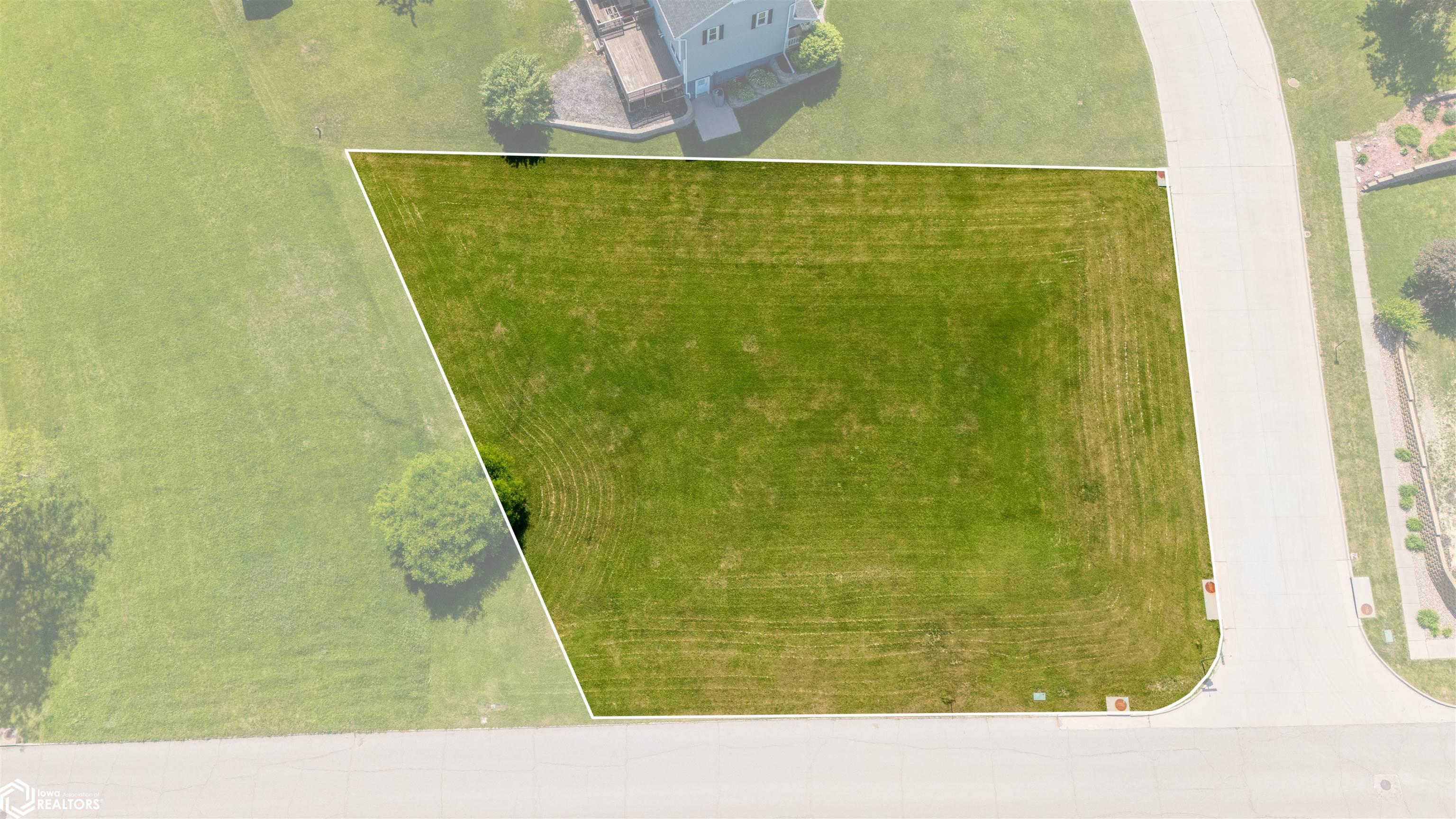 502 Brentwood Road, Marshalltown, Iowa image 3